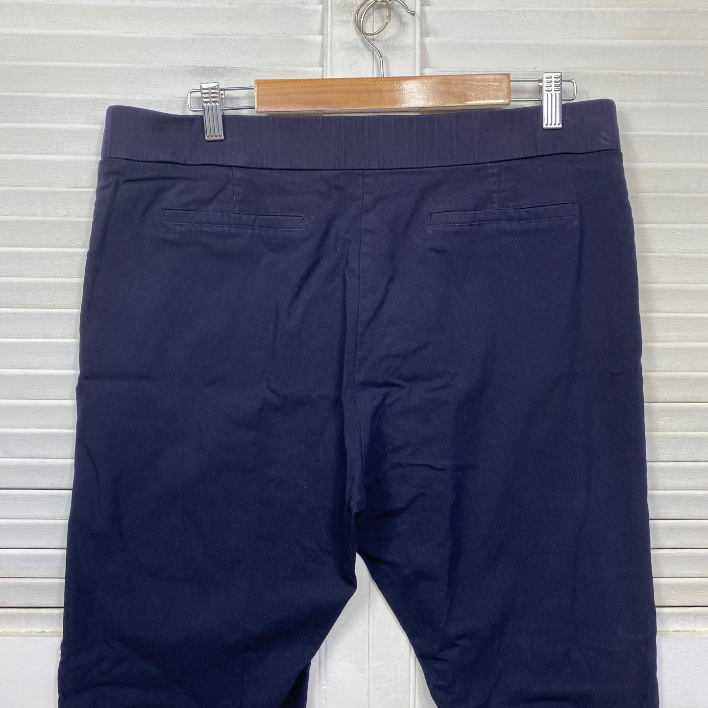 Suzanne Grae Cropped Pants Size XL Navy Blue