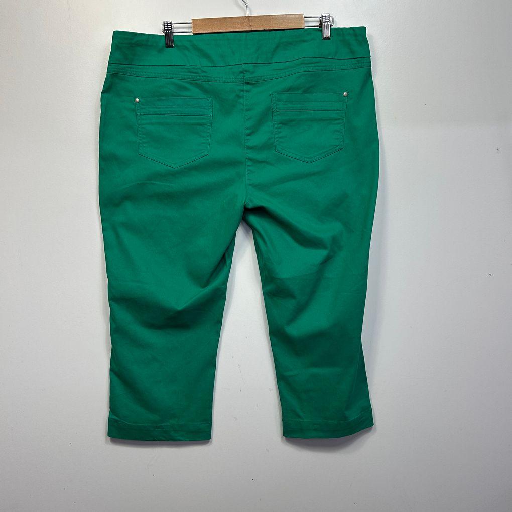 Millers Green Cotton Cropped Pants - Size 20