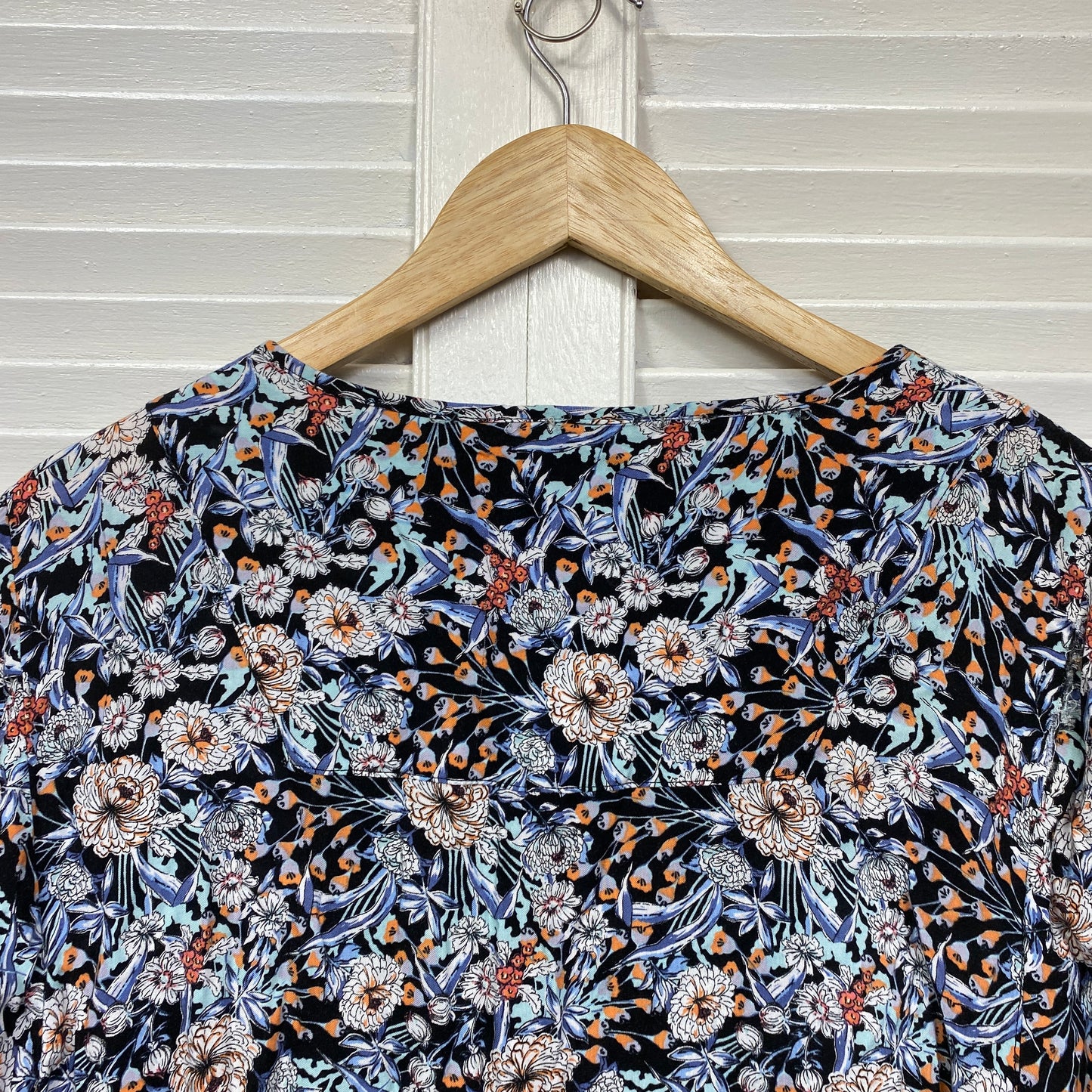 Katies Top Size 14 Black Floral Short Sleeve