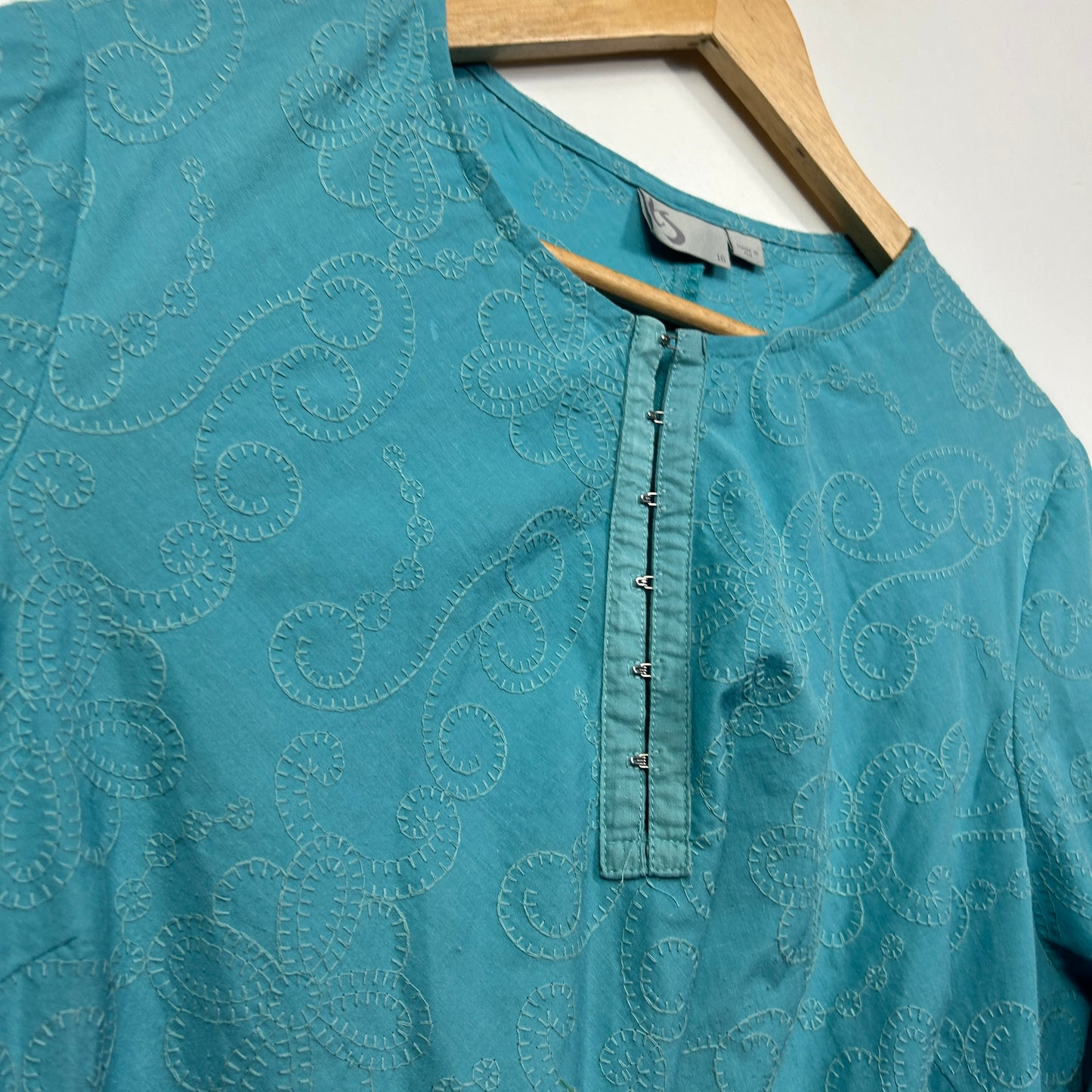 Taking Shape Teal Embroidered 3/4 Sleeve Tunic Top - Size 16
