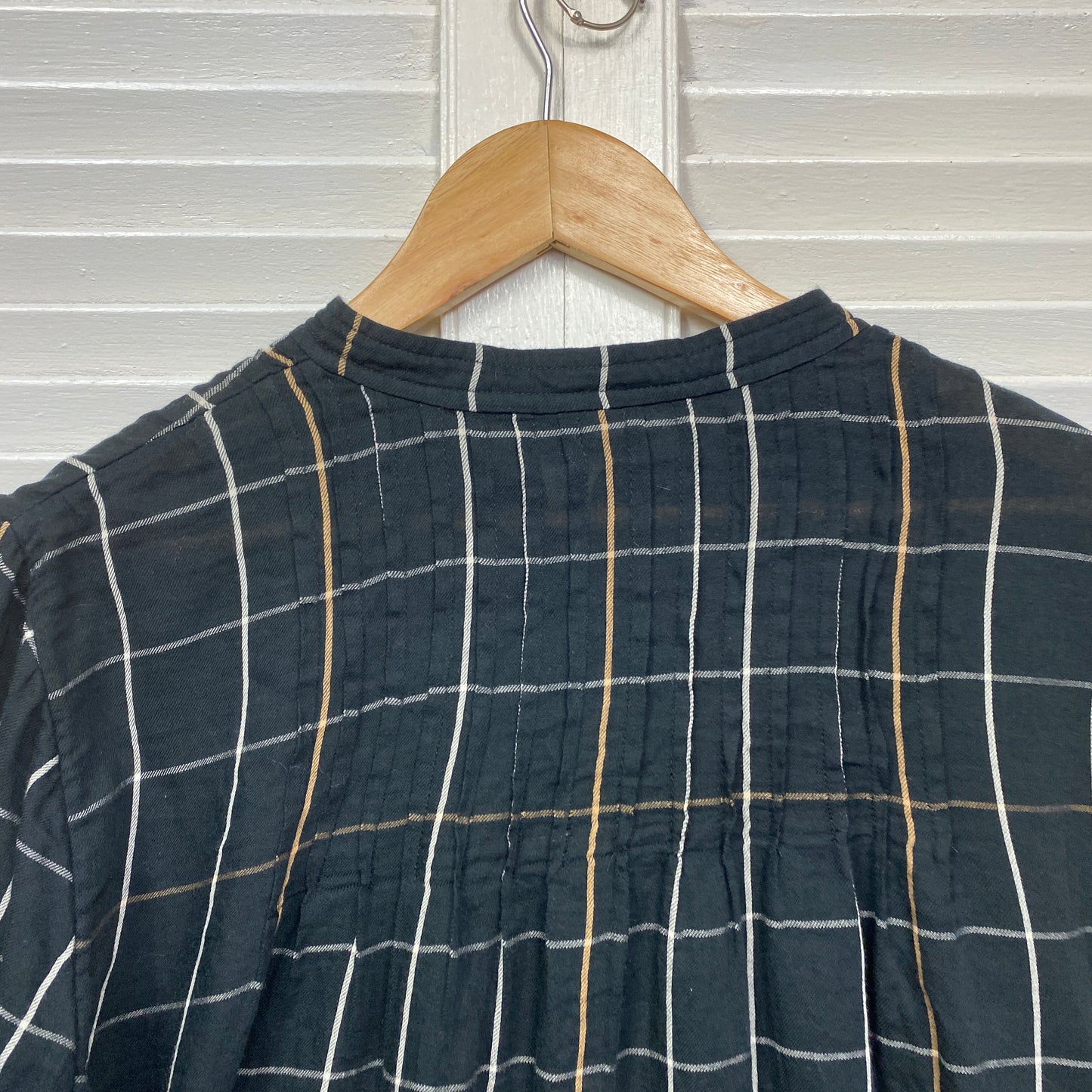 Sussan Top Size 14 Long Sleeve Black Check