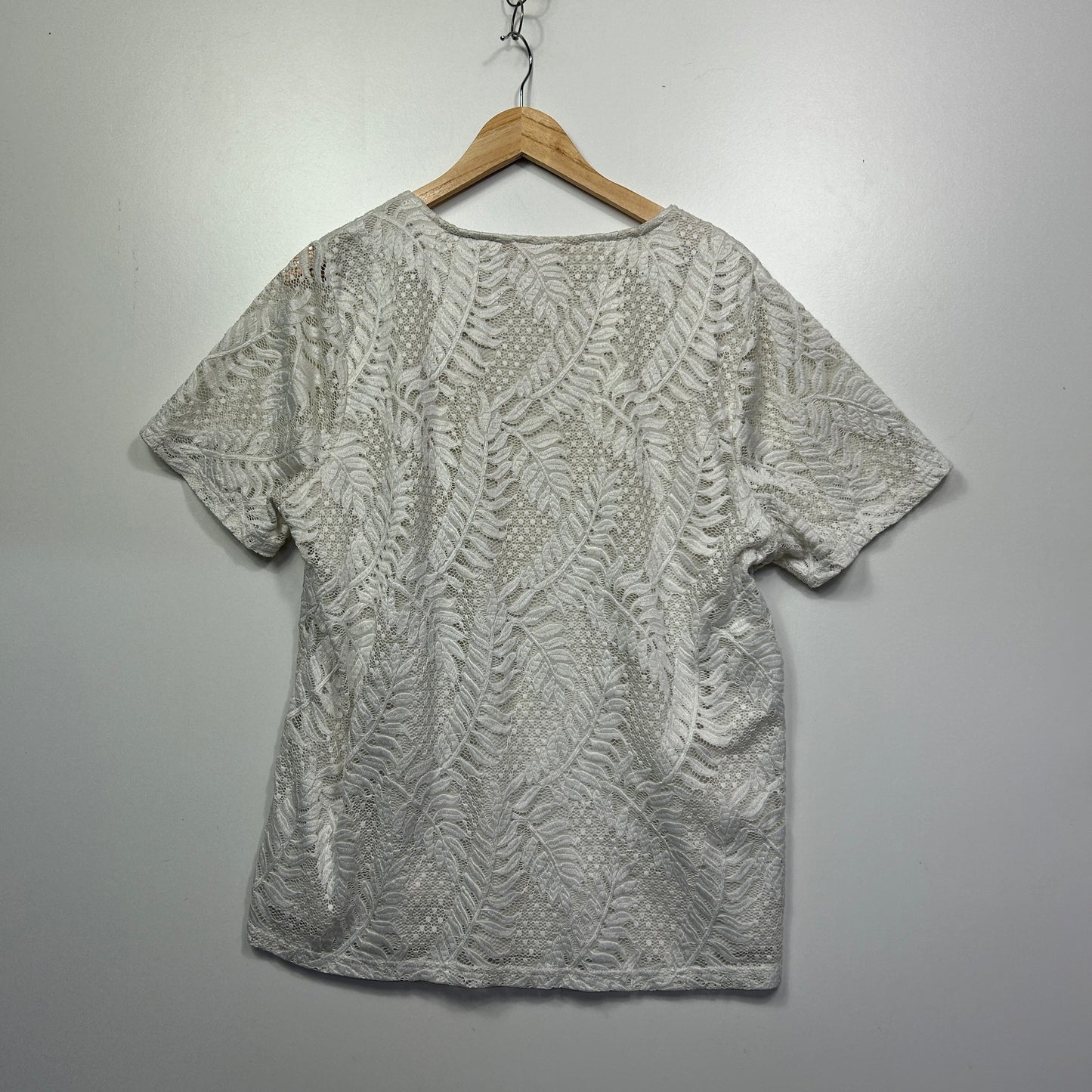 Millers White Lace Top - Size 18