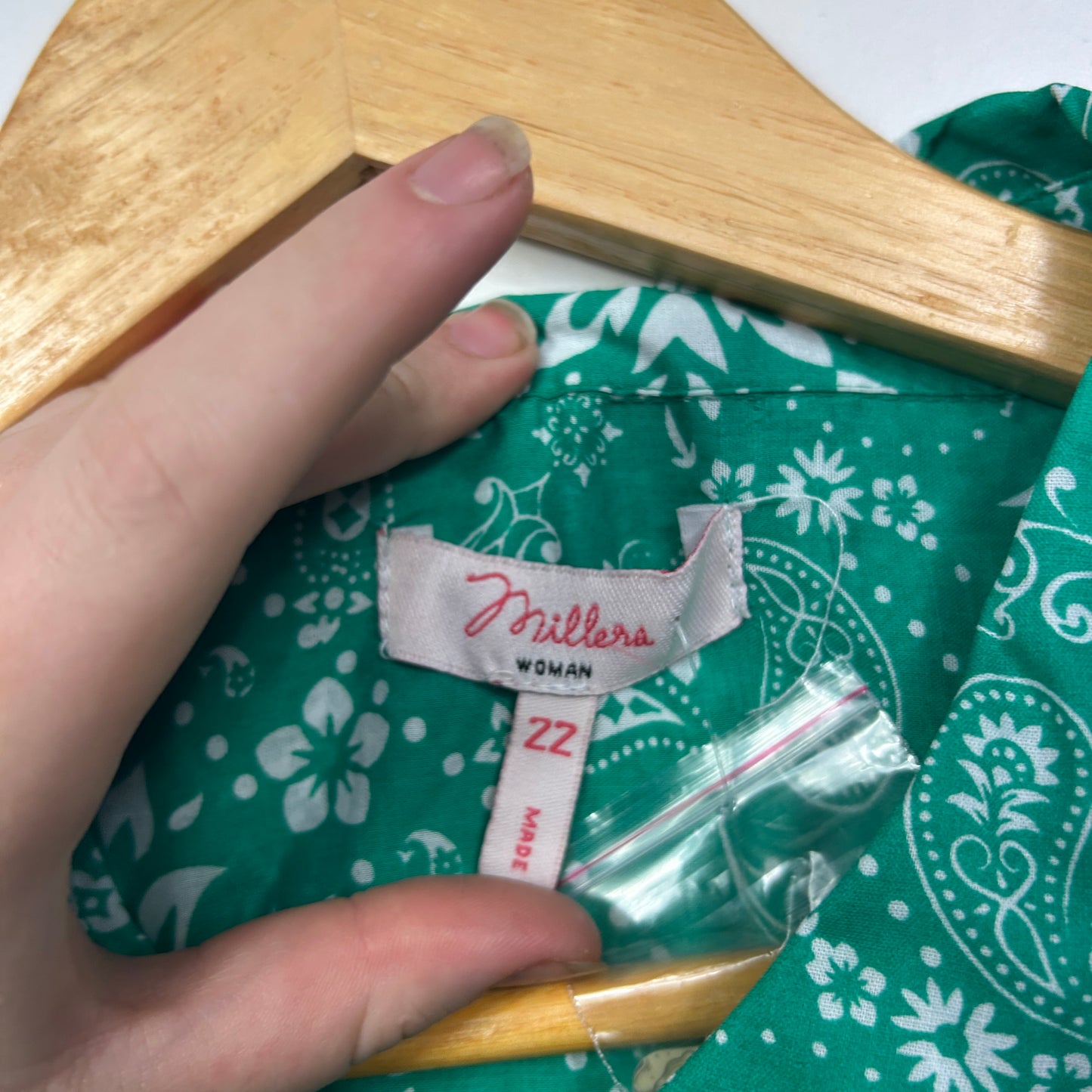 Millers Green Paisley Print Shirt - Size 22