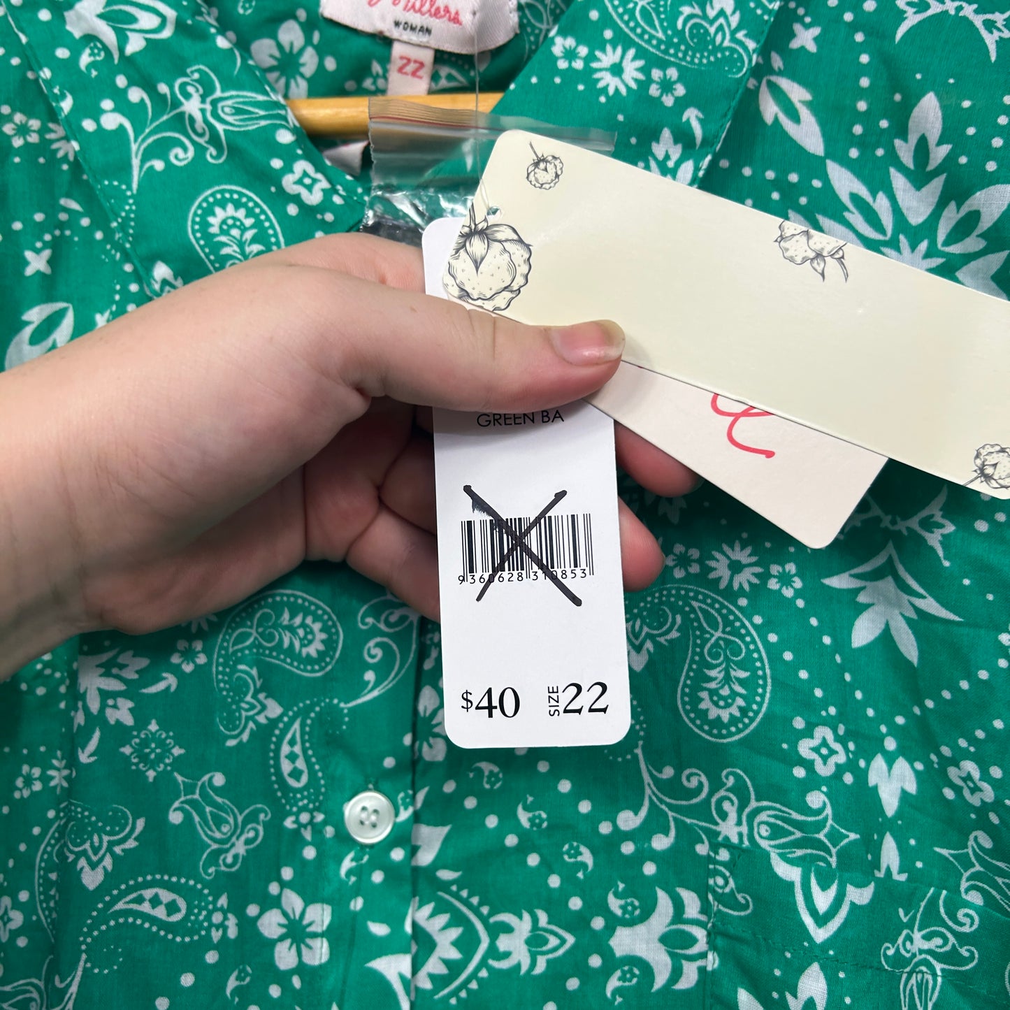 Millers Green Paisley Print Shirt - Size 22