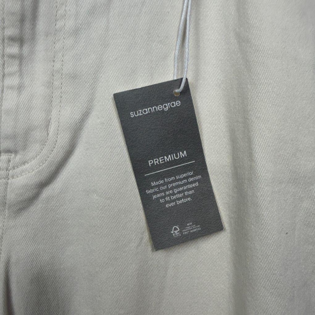 Suzanne Grae Cream Cotton Straight Leg Jeans - Size 20 (fault- Mark)