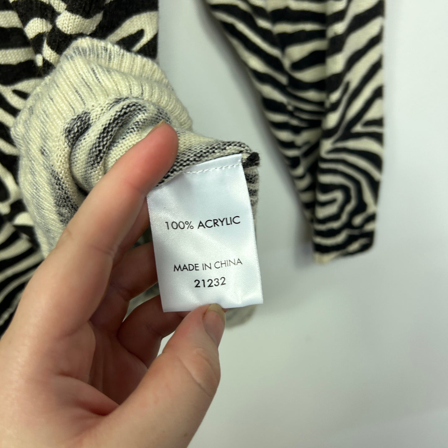 Suzanne Grae Zebra Print Sweater Knit Top - Size 2XL