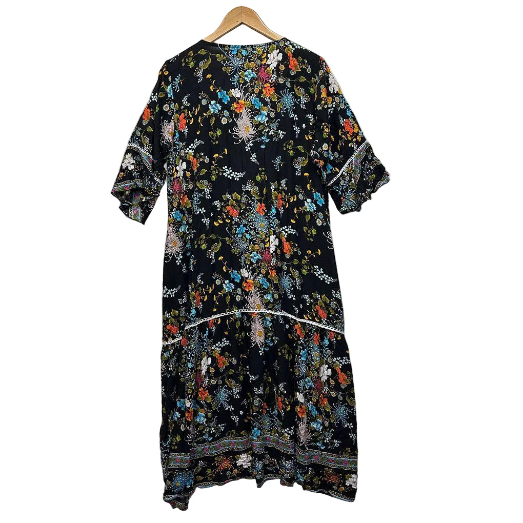 Vine Apparel Black Floral Peak Dress - Size M/L