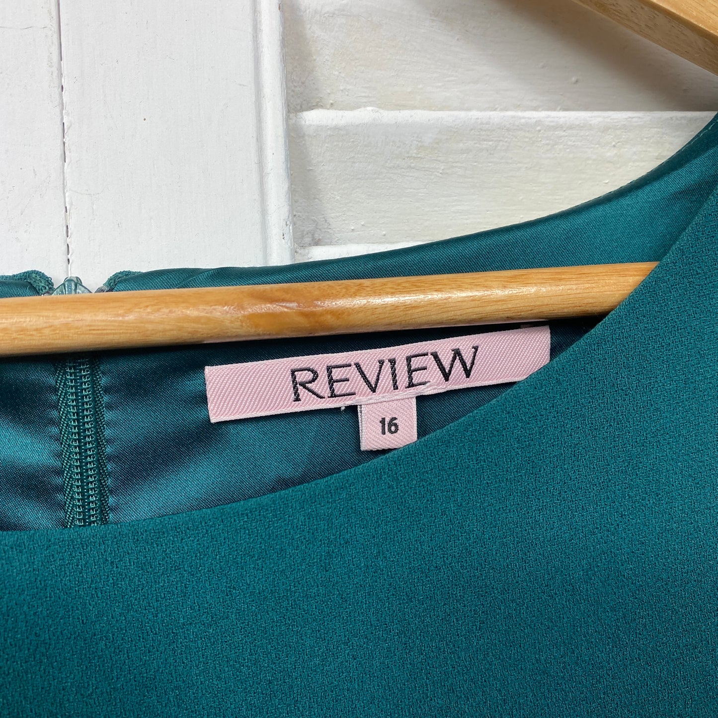 Review Dress Size 16 Emerald Green Pleated Sleeve Cocktail