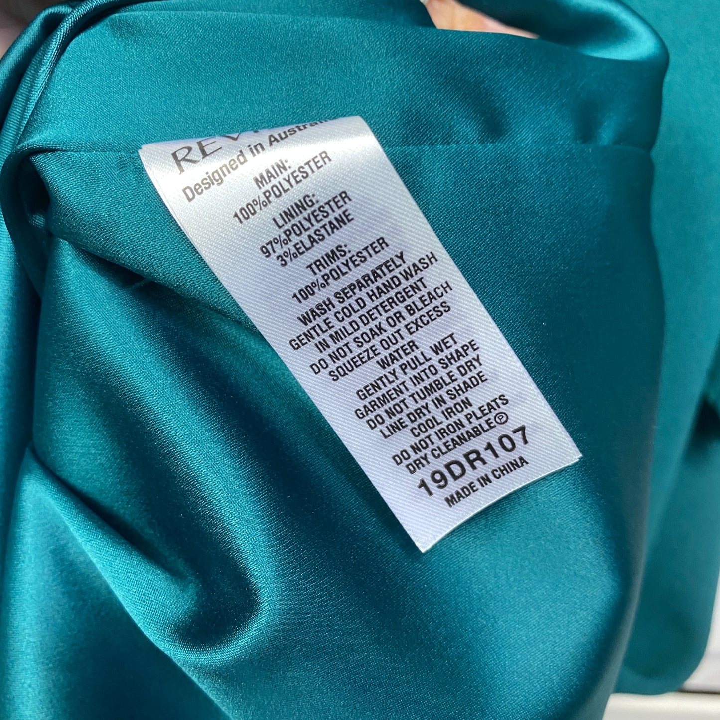 Review Dress Size 16 Emerald Green Pleated Sleeve Cocktail