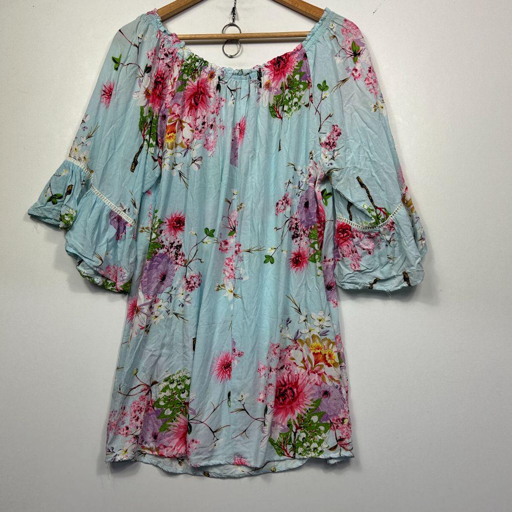 Carolina Morgan Blue Floral Top - Size 14/16