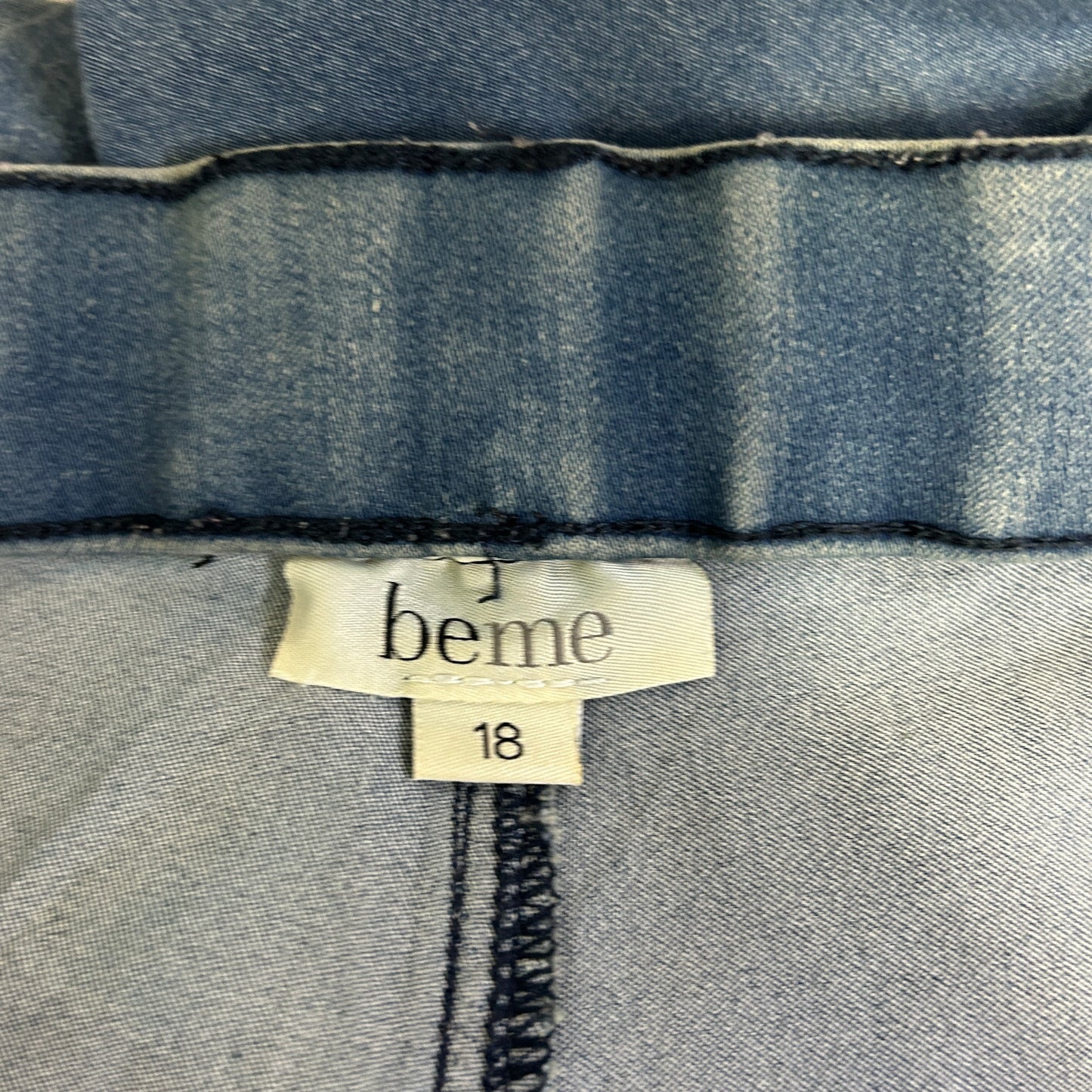 Beme Blue Embellished Cropped Capri Denim Pants - Size 18