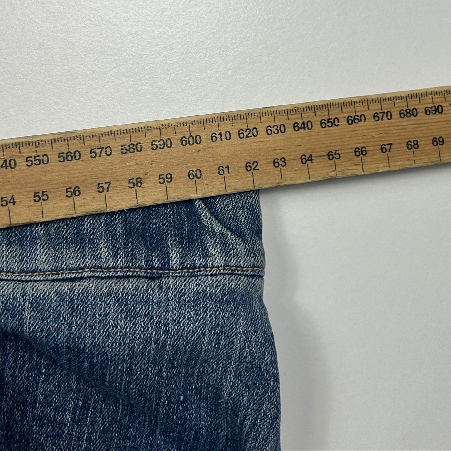 Now Blue Denim Capri Pants - Size 26