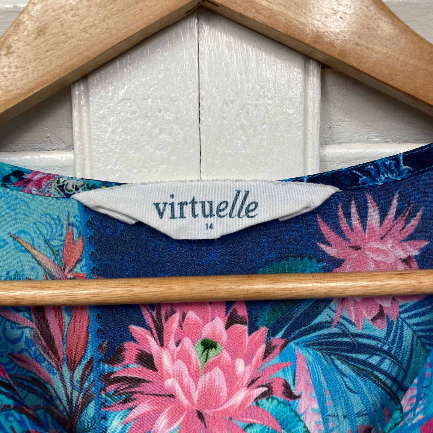 Virtuelle Top Size 14 XS Short Sleeve Multicoloured Floral Viscose