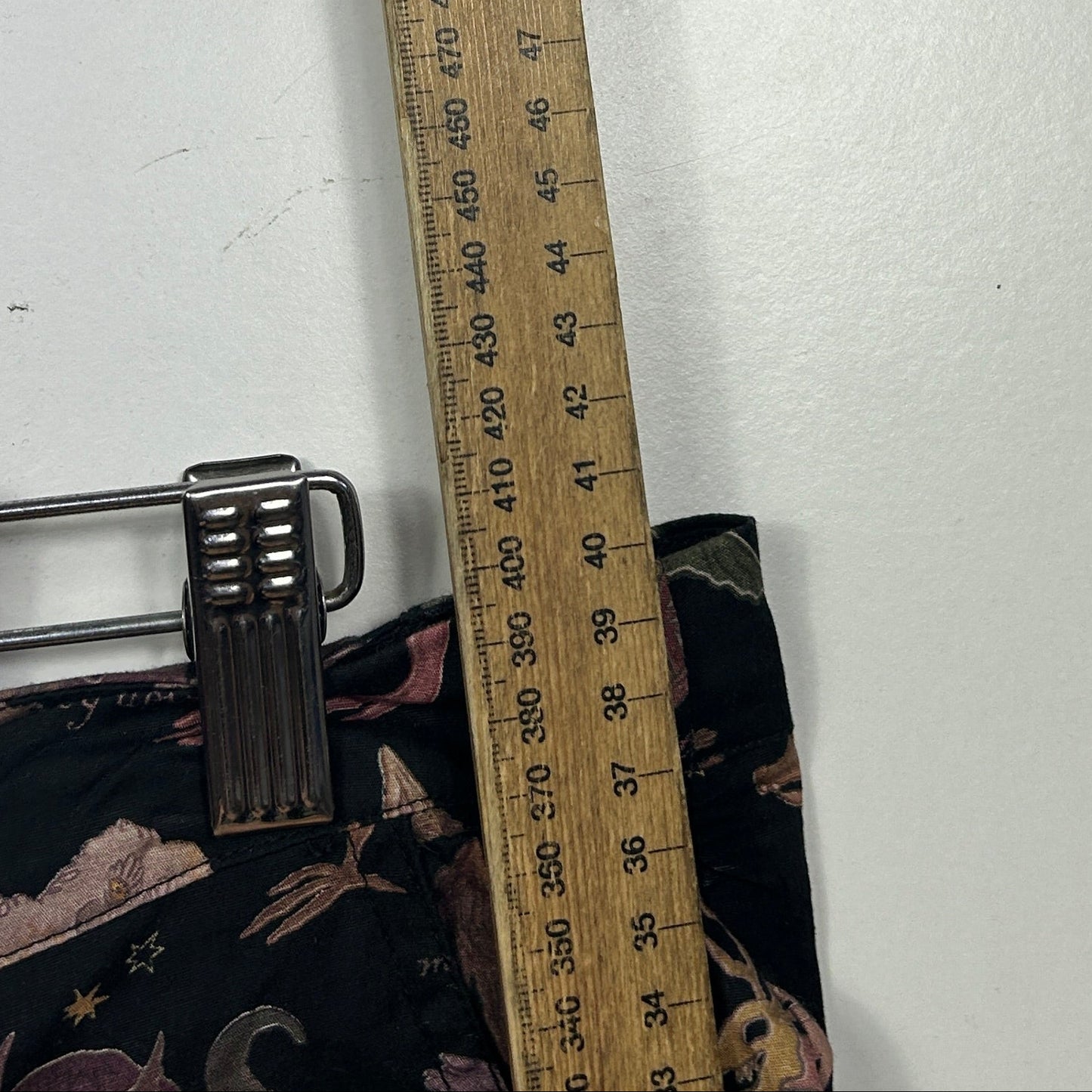 Black Friday Black Mythical Creatures Print Shorts - Size 20