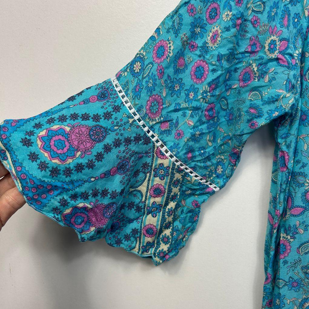 Vine Apparel Blue Floral Peak Maxi Dress - Size M/L