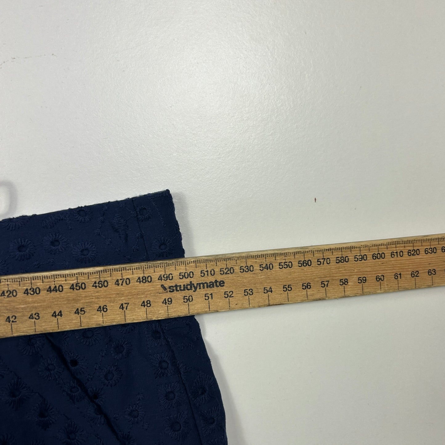 Belle Isle Torrid Navy Broderie Embroidered Shorts - Size 18