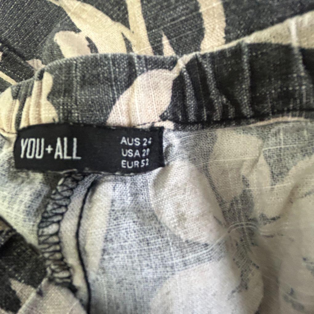 You and All Grey Linen Blend Floral Pants -  Size 24
