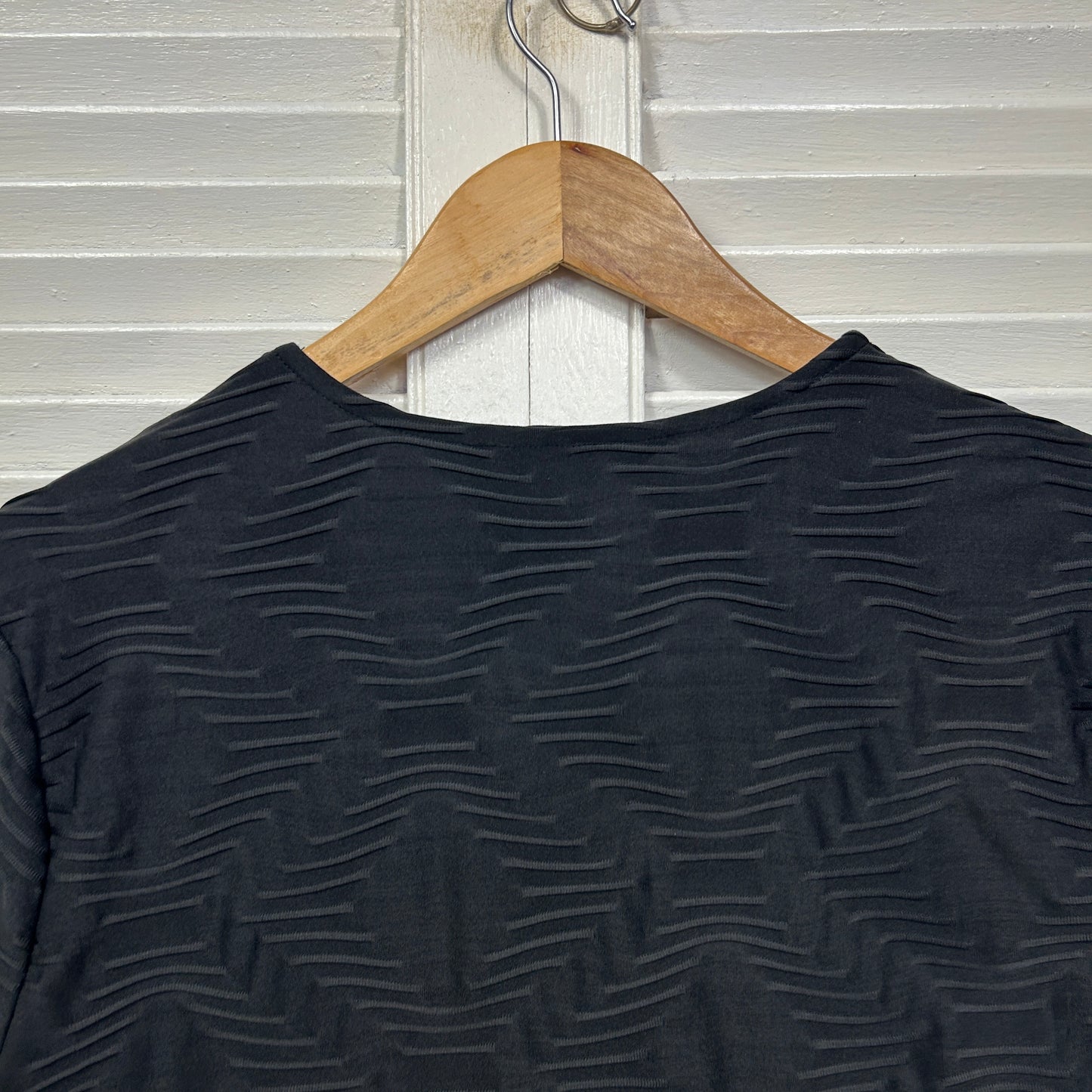 Noni B Top Size Large 14 Black Short Sleeve Textured