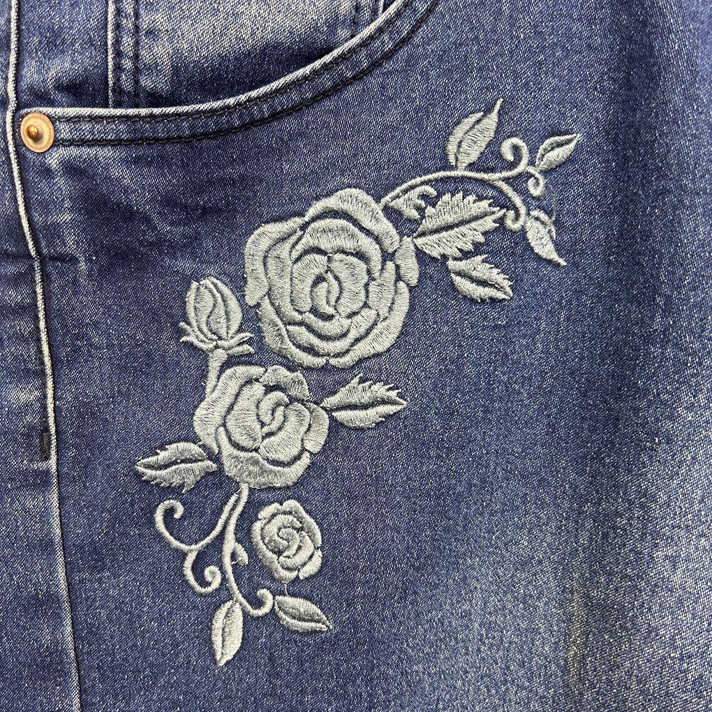 Breakers Blue Embroidered Denim Shorts - Size 26