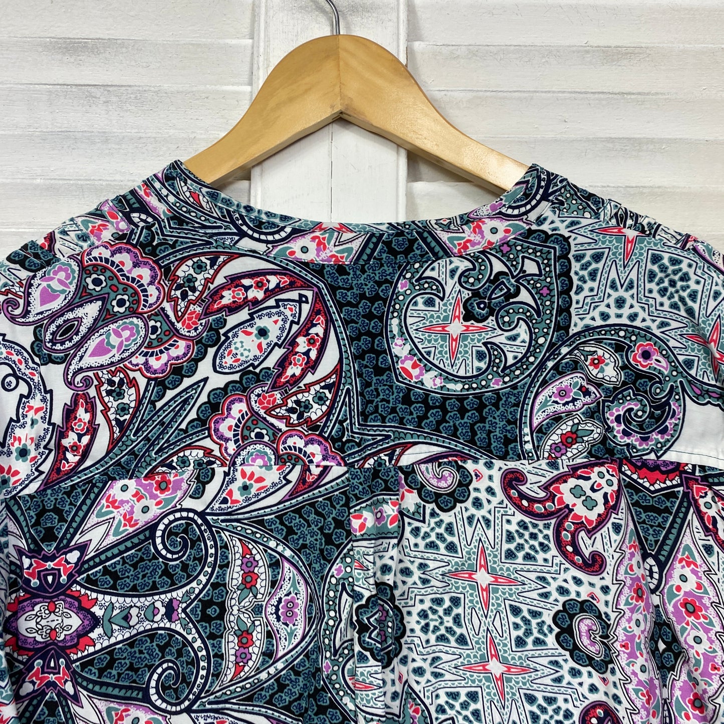 Blue Illusion Top Size Large Long Sleeve Paisley Print