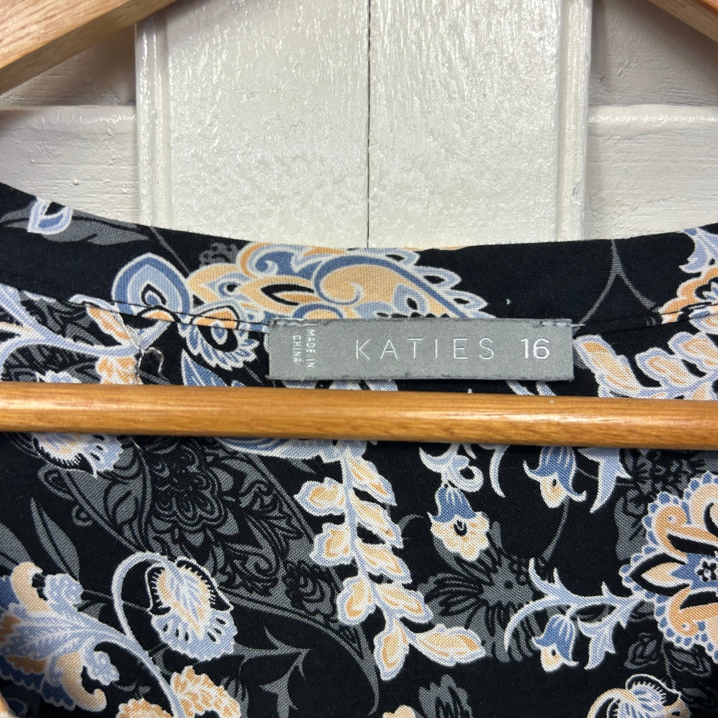Katies Top Size 16 Multicoloured Long Sleeve Paisley Print Viscose