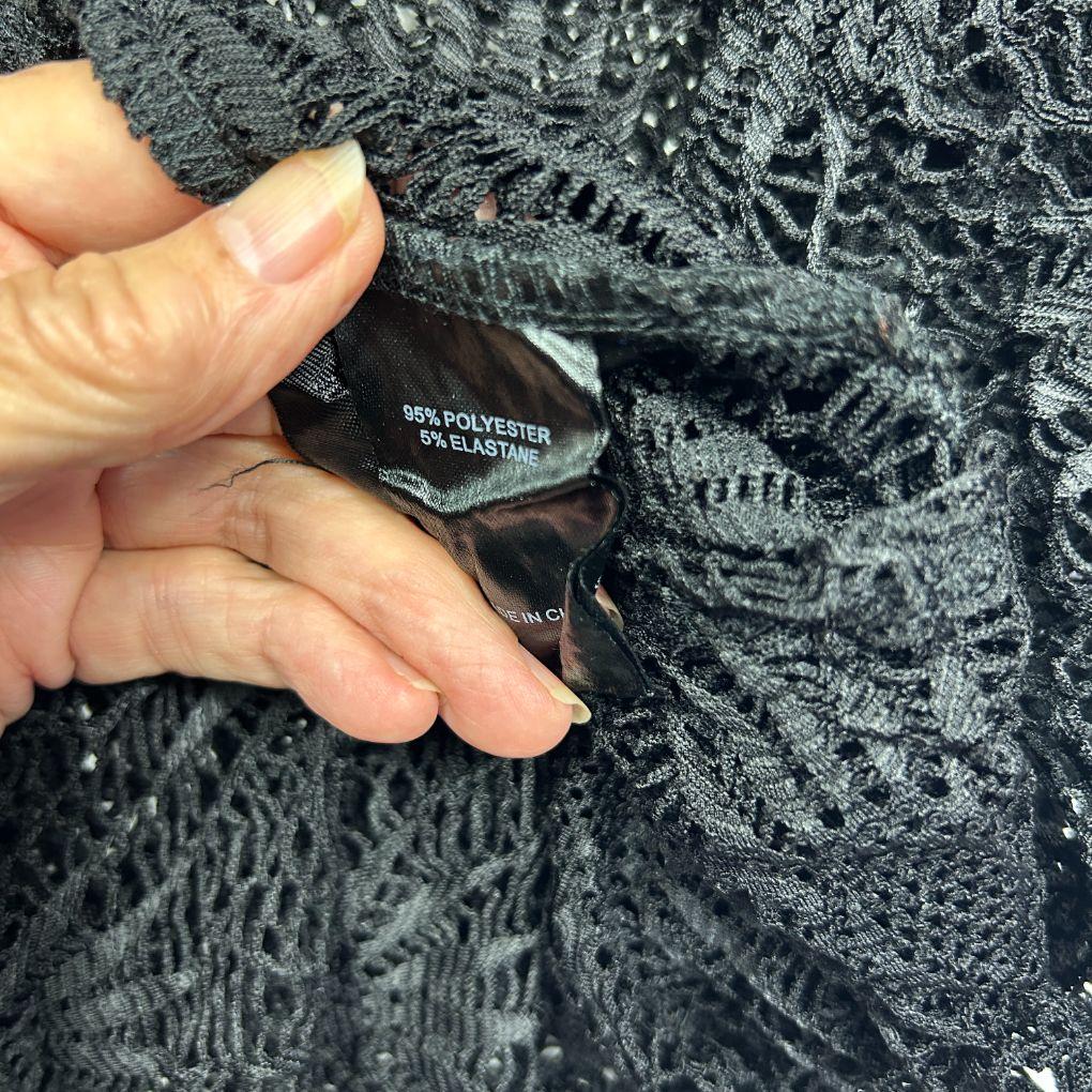 Taking Shape Black Lace Hi-Lo Top - Size 20/L