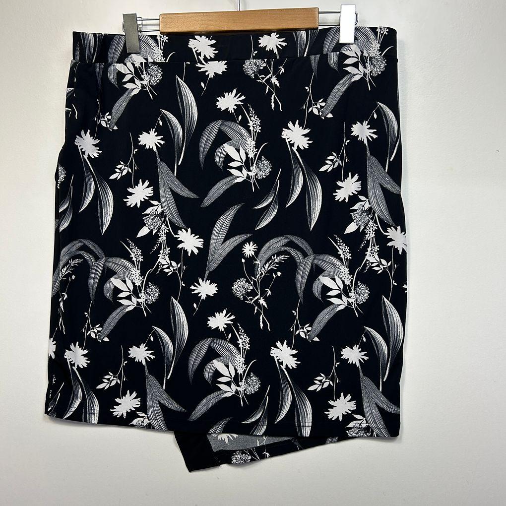 Rockmans Black Floral Skirt - Size 16