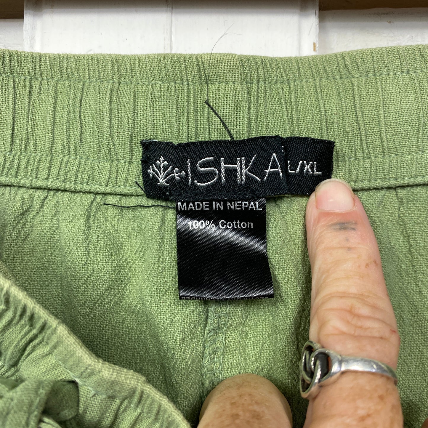 Ishka Shorts Size L XL Green Drop Crotch (Fault)