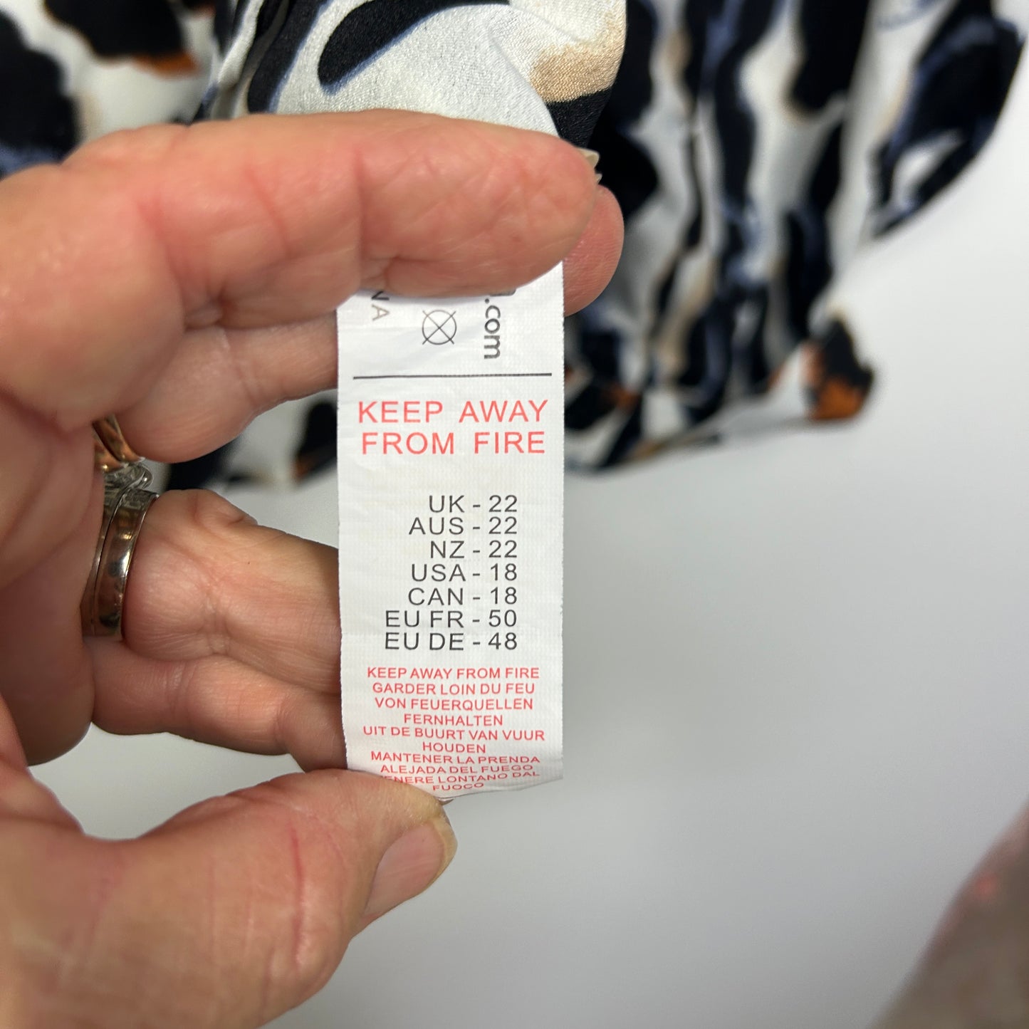 Boohoo White Multicoloured Abstract Print Long Sleeve Top - Size 22