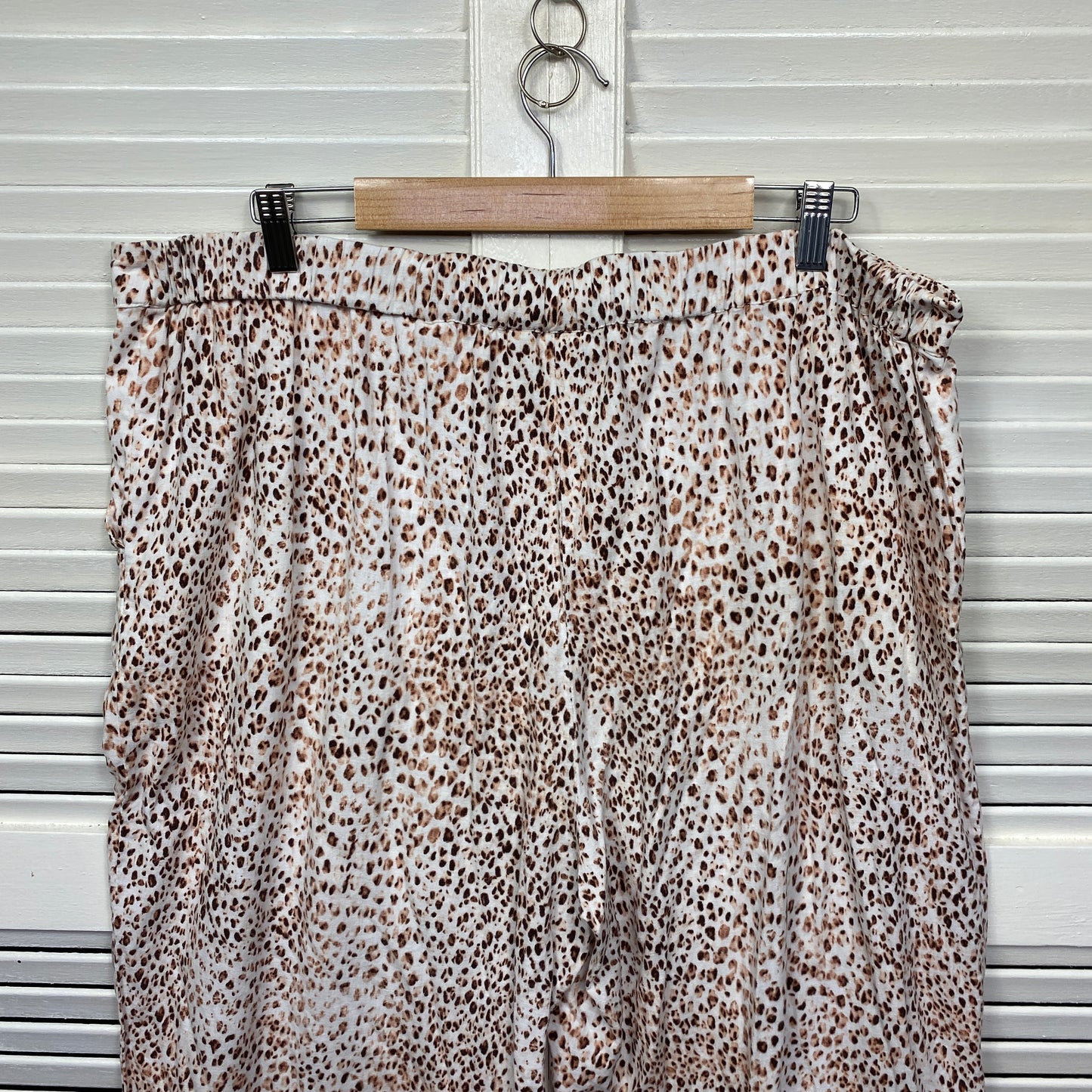 Sussan Linen Pants Size 18 Pockets Animal Print