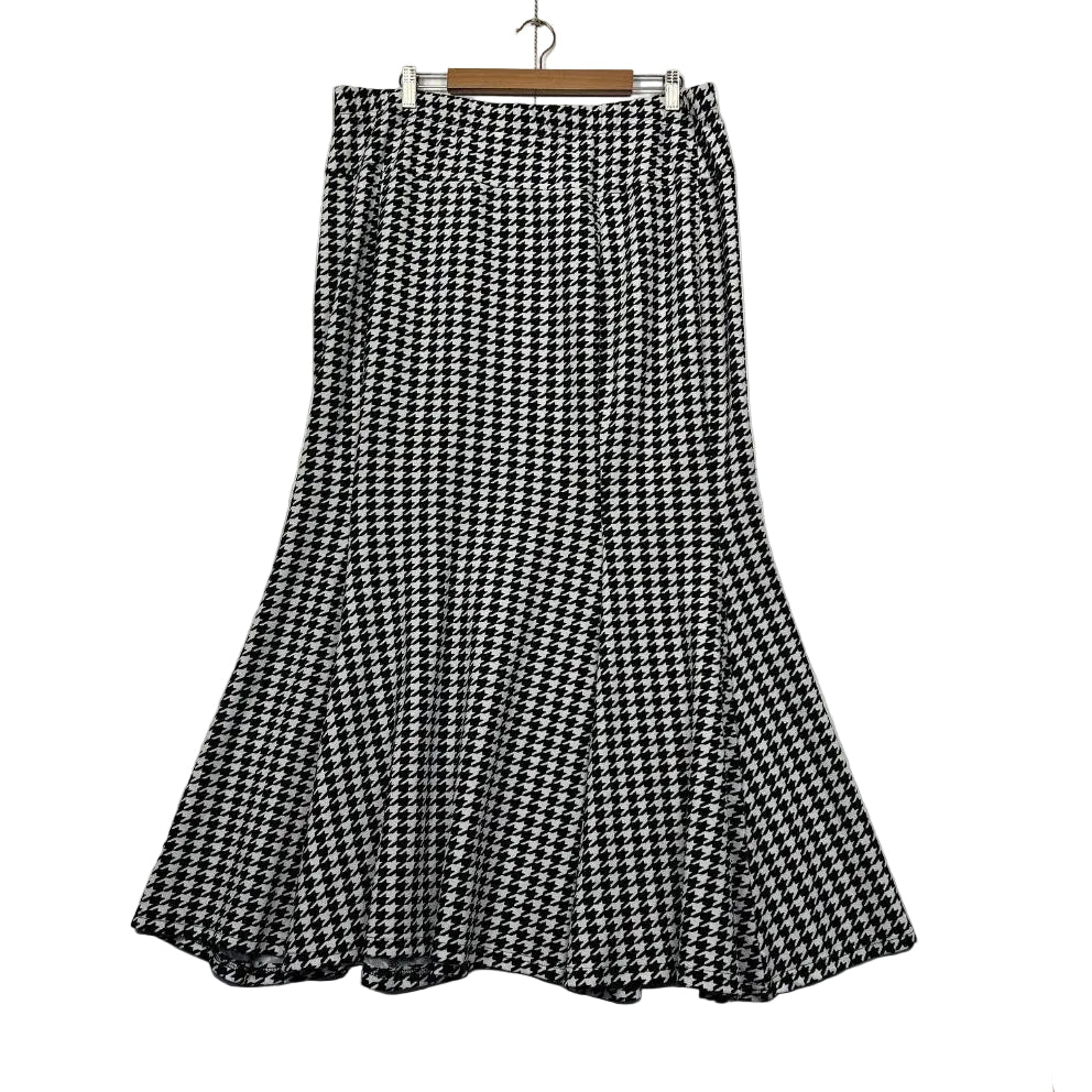 Shein Curve Black & White Houndstooth Skirt - Size 4XL