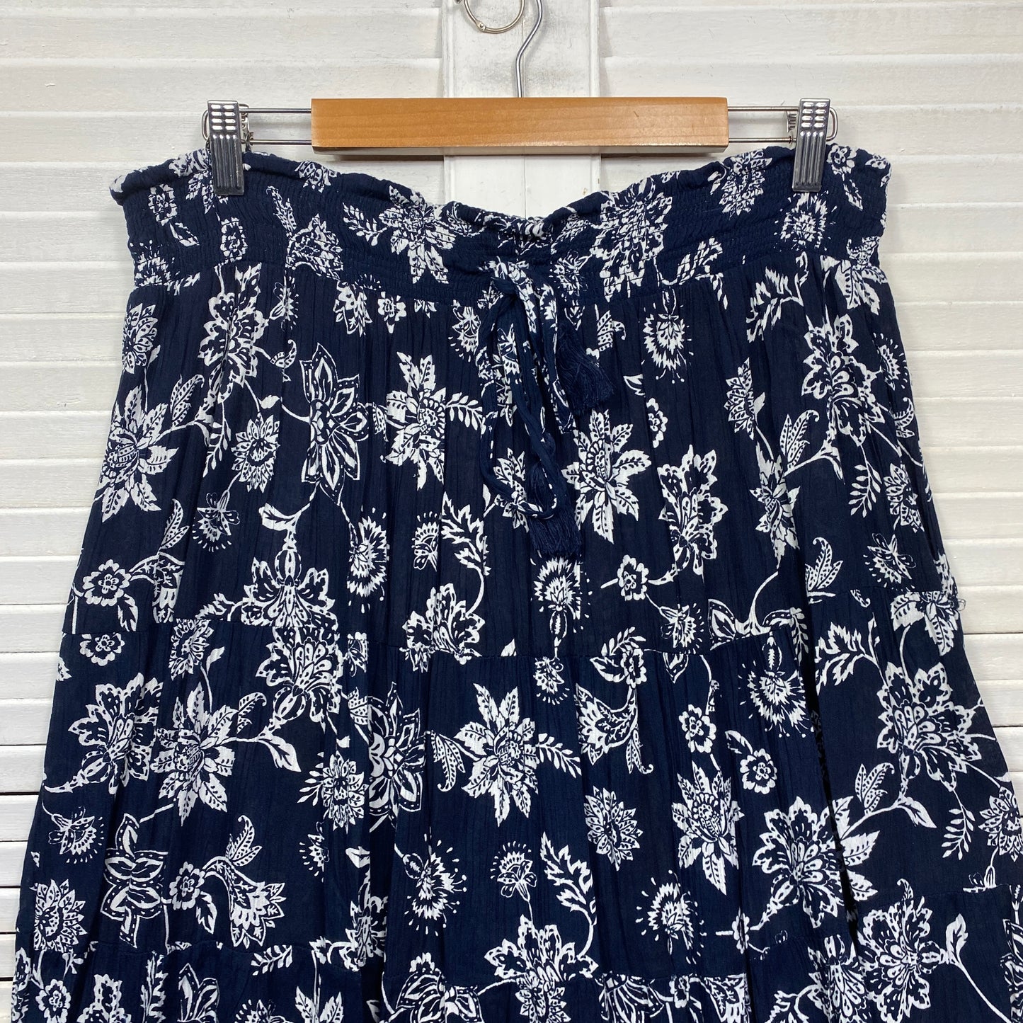 Millers Maxi Skirt Size XL Blue White Floral Elastic Waist Viscose