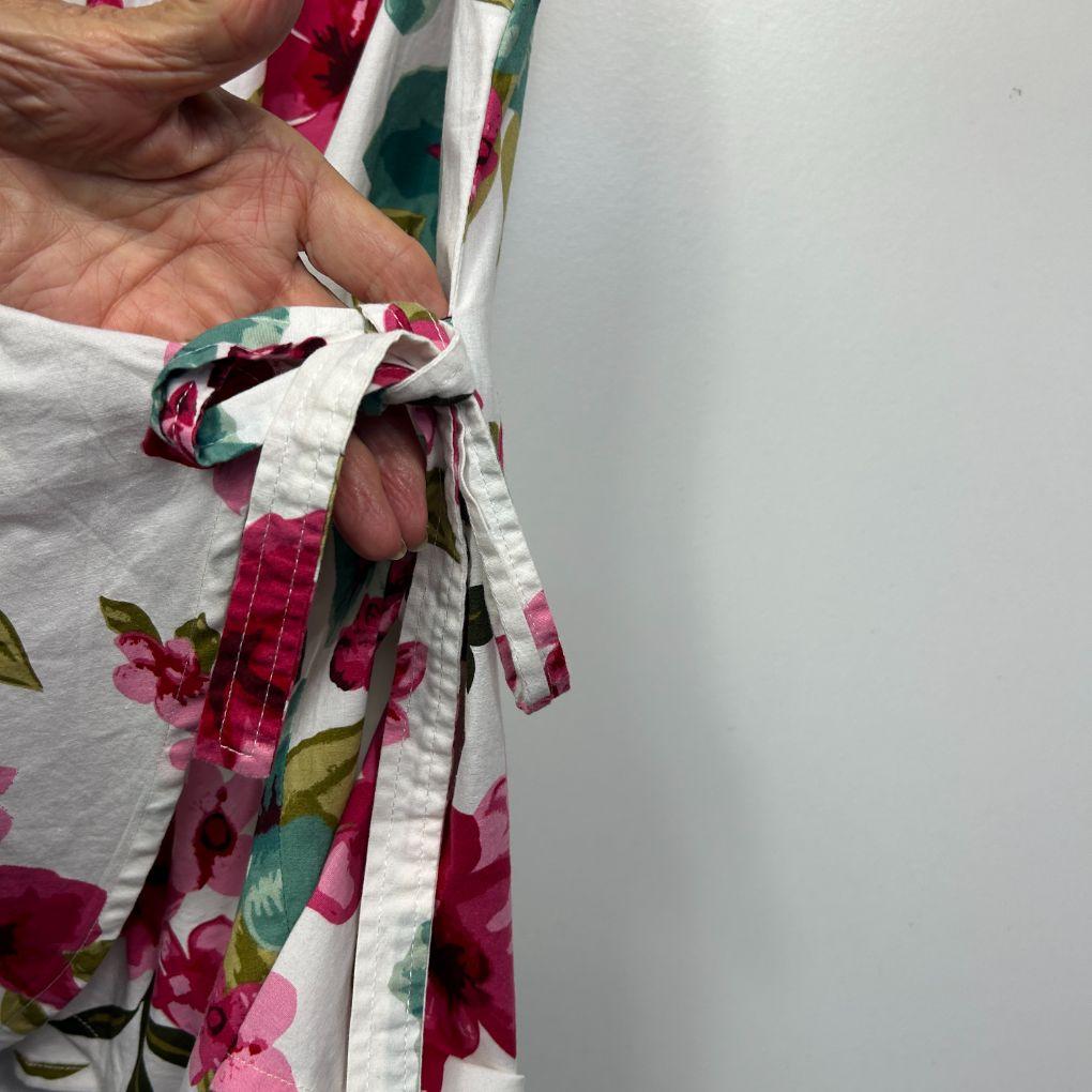 Now White Floral Cotton Sleeveless Top - Size 16