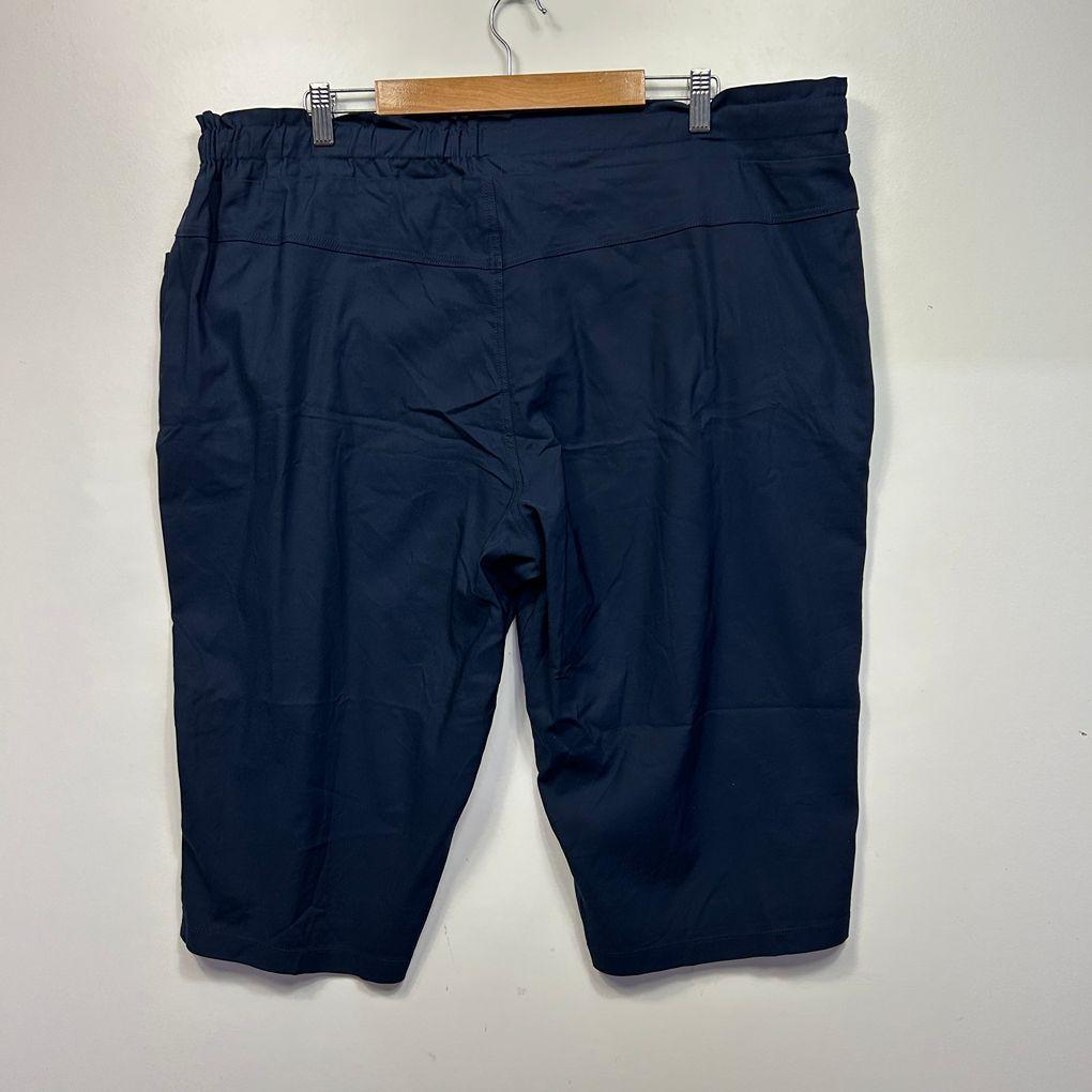 Taking Shape Navy Cotton Shorts / Cropped Pants - Size 22