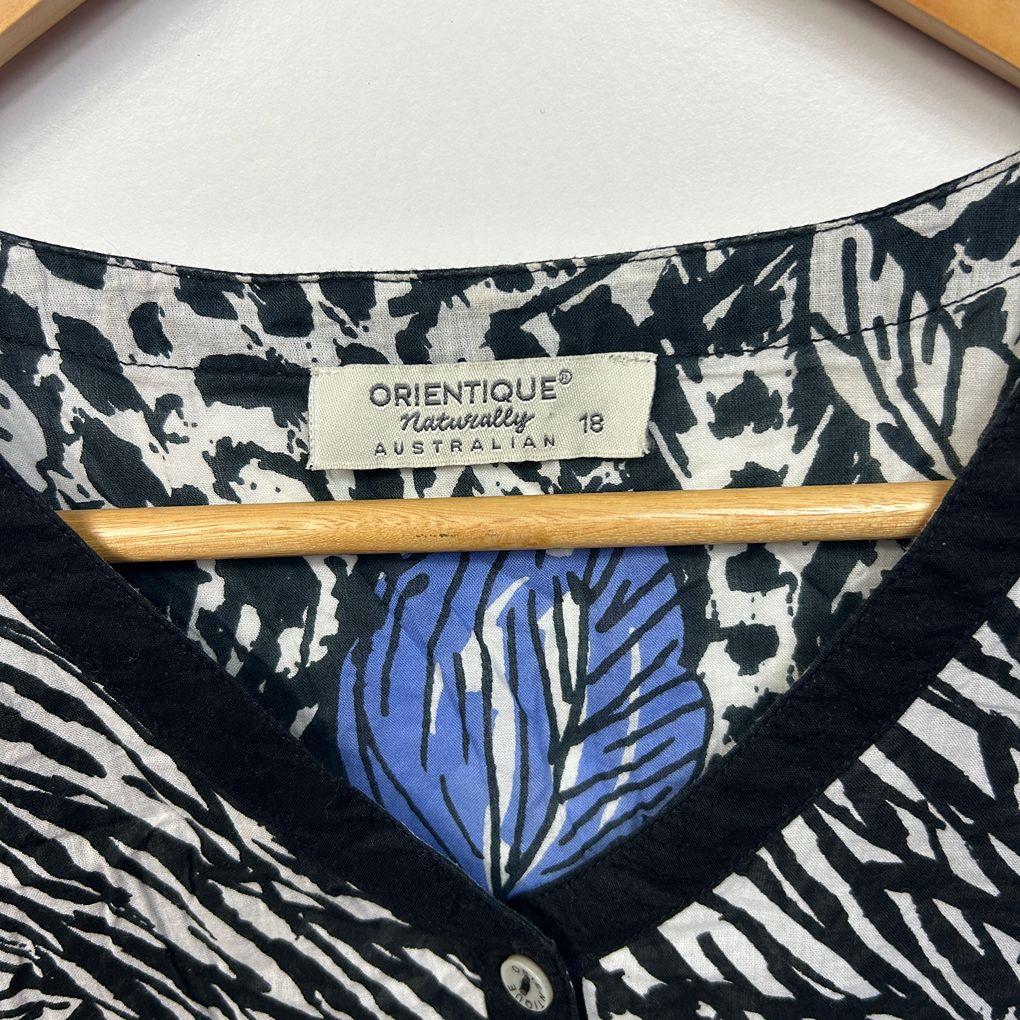 Orientique Black and White Cotton Top - Size 18
