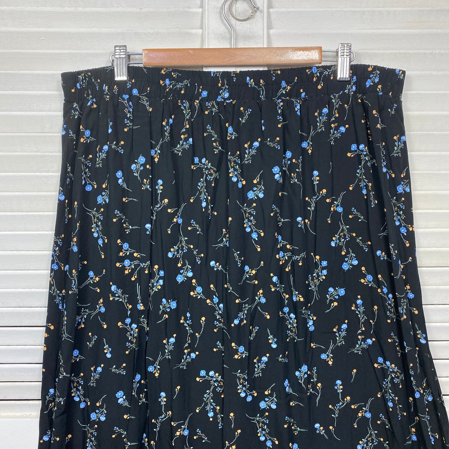 Anko Maxi Skirt Size 18 Plus Black Floral Viscose