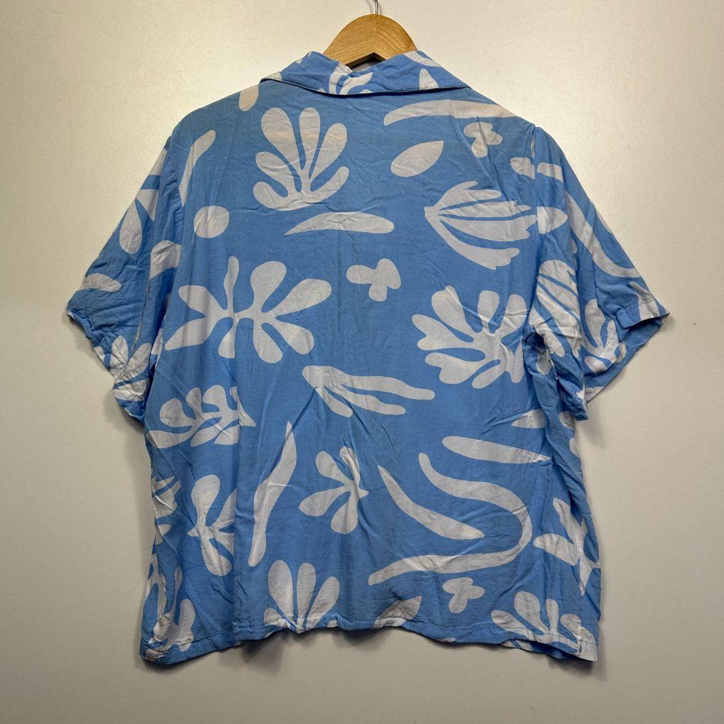 Blue Floral Short Sleeve Shirt - Size L