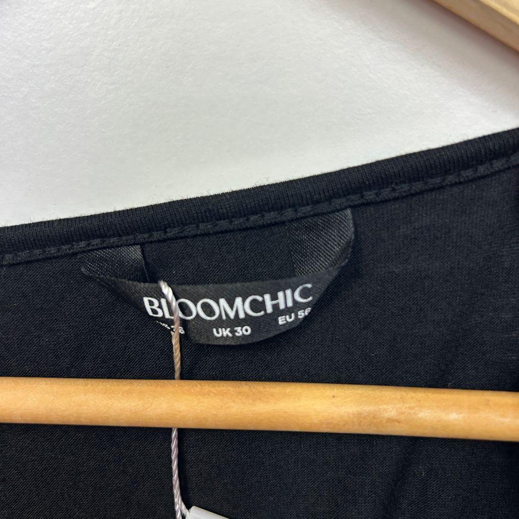 Bloomchic Black Top - Size 30