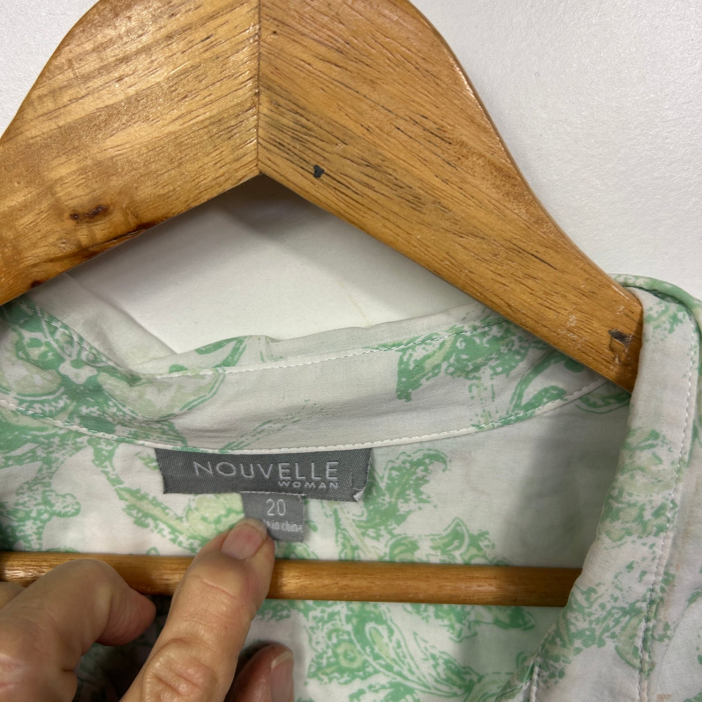 Nouvelle Green and White Paisley Button Up Top - Size 20