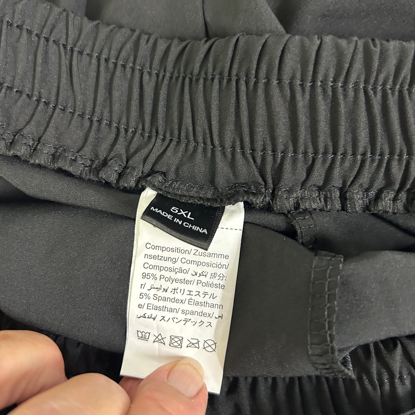 Black Activewear Cropped Pants Shorts - Size 5XL