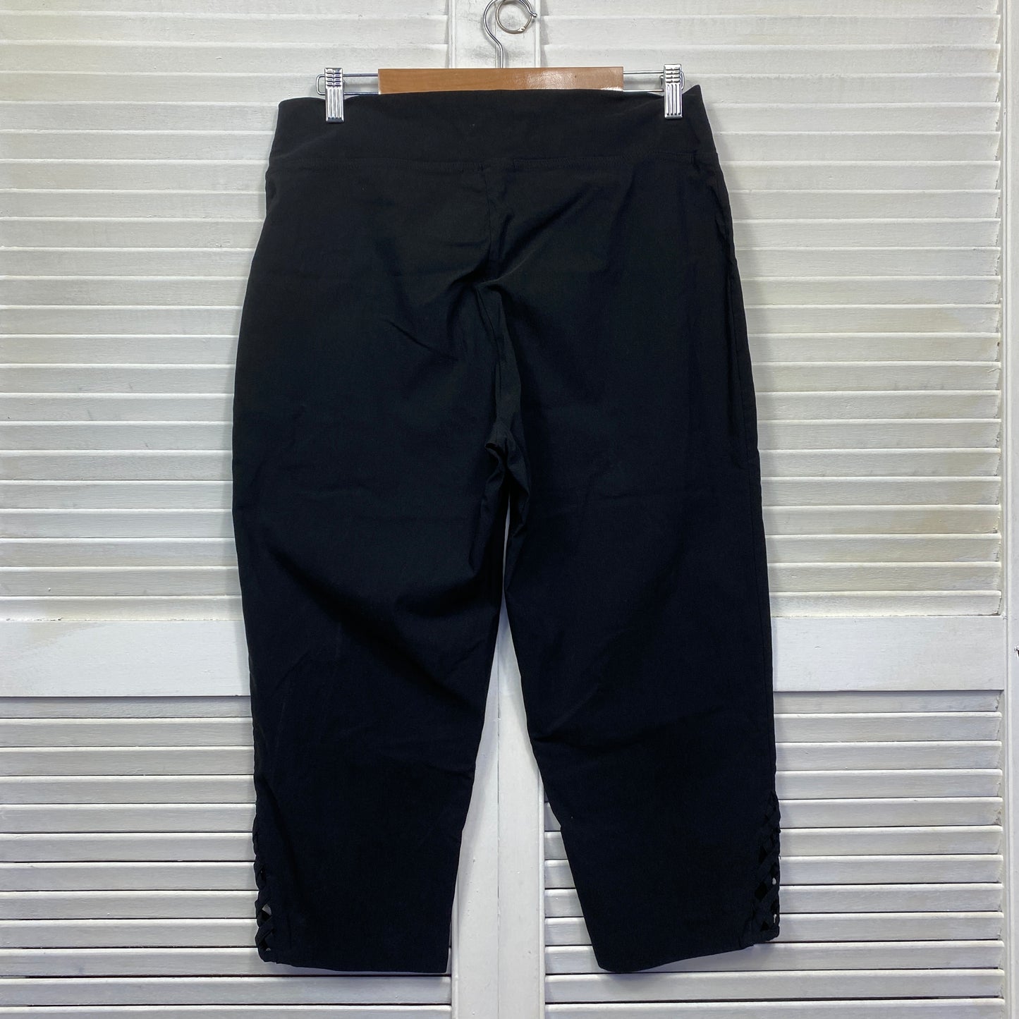 Beme Cropped Pants Size 14 Plus Black Pull On