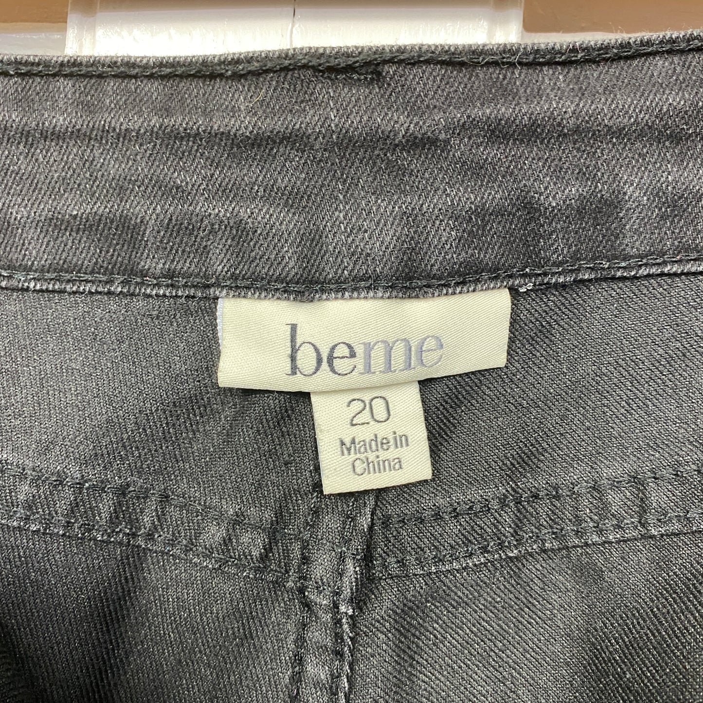 Beme Denim Shorts Size 20 Black Pockets