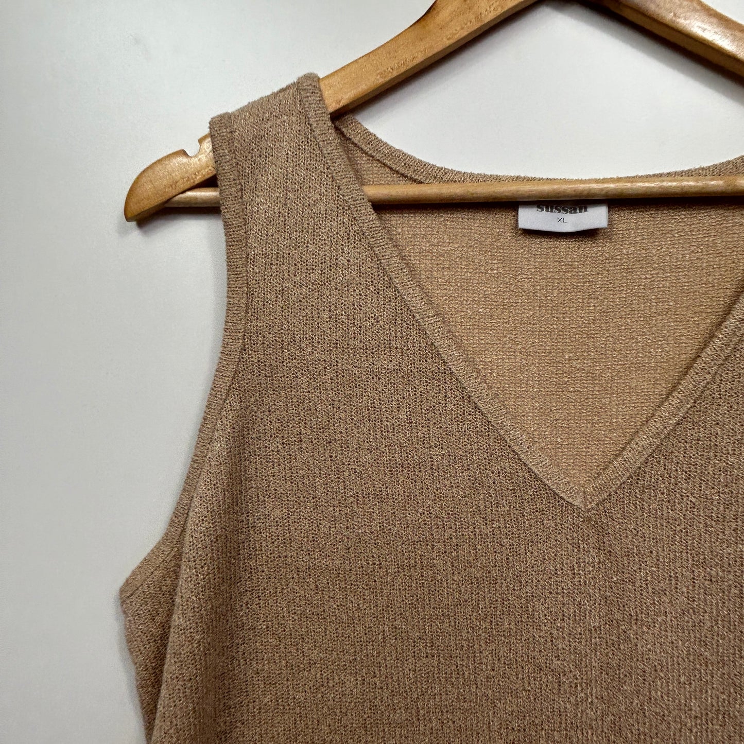 Sussan Top Size XL Gold Metallic Sleeveless