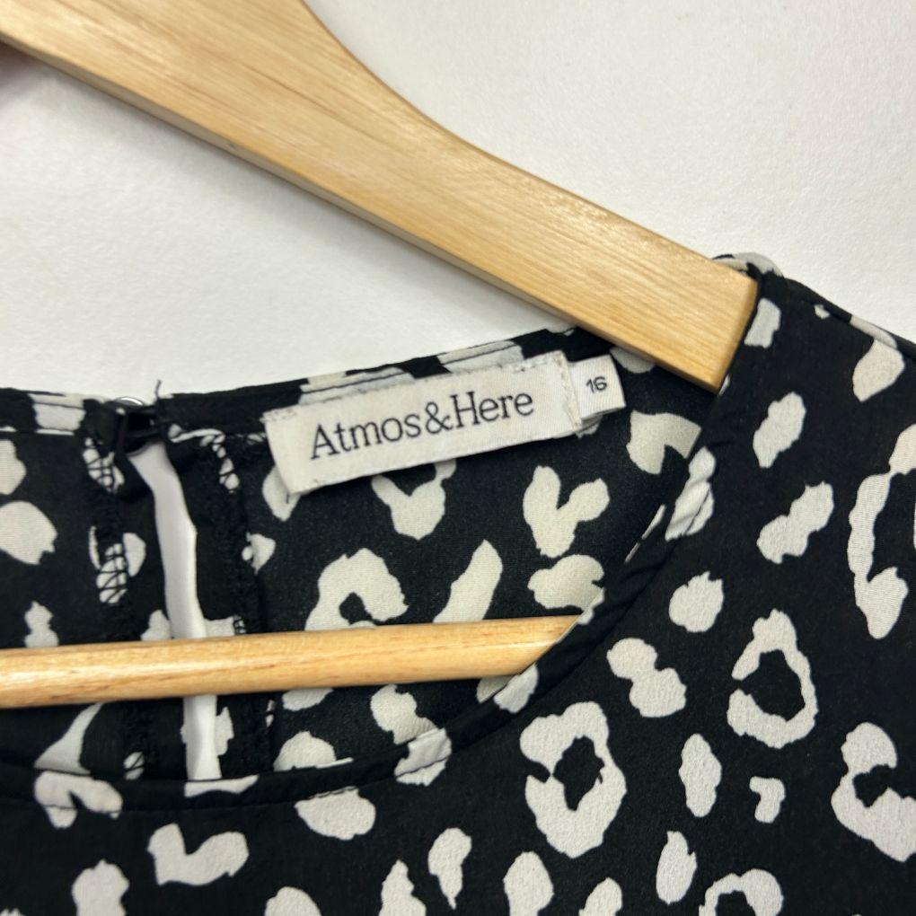 Atmos and Here Black White Top - Size 16
