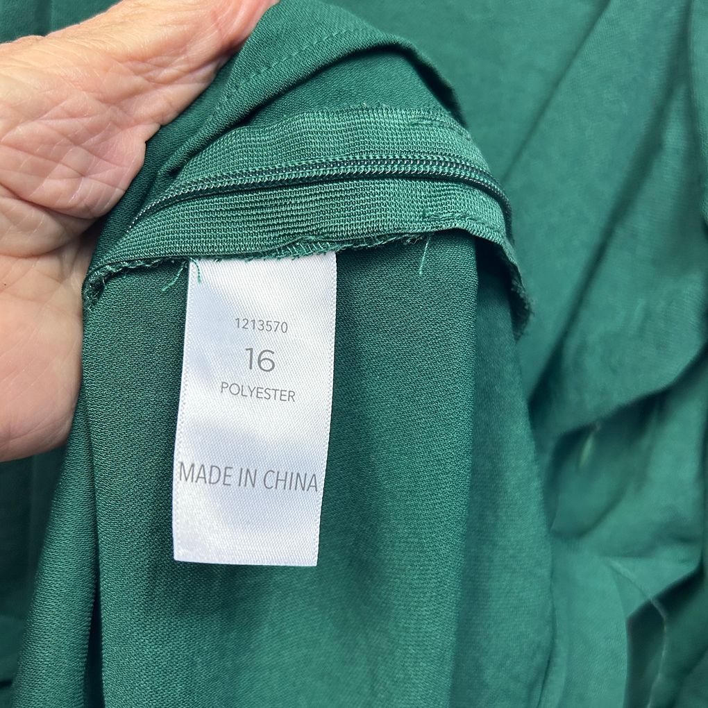 & me Green Top - Size 16