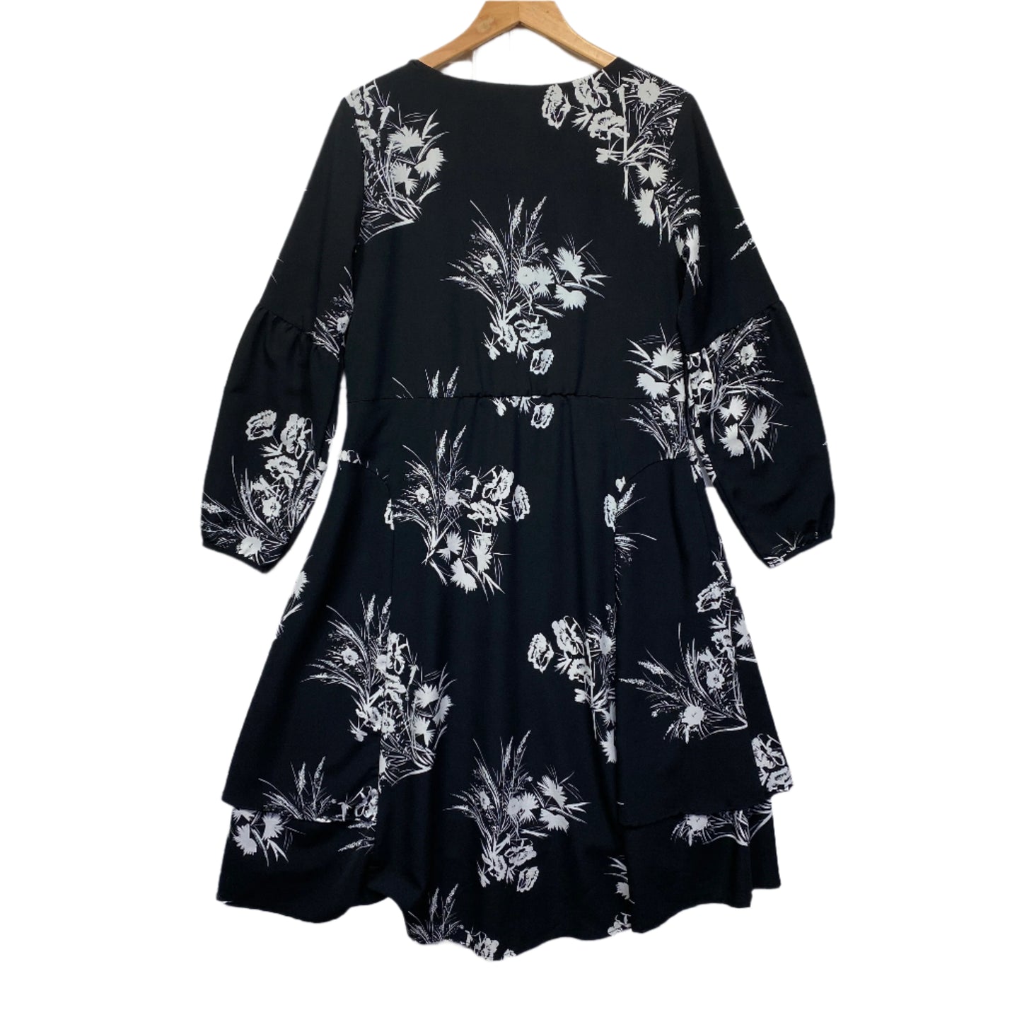 Table Eight Dress Size 14 Black White Floral Long Sleeve Knee Length