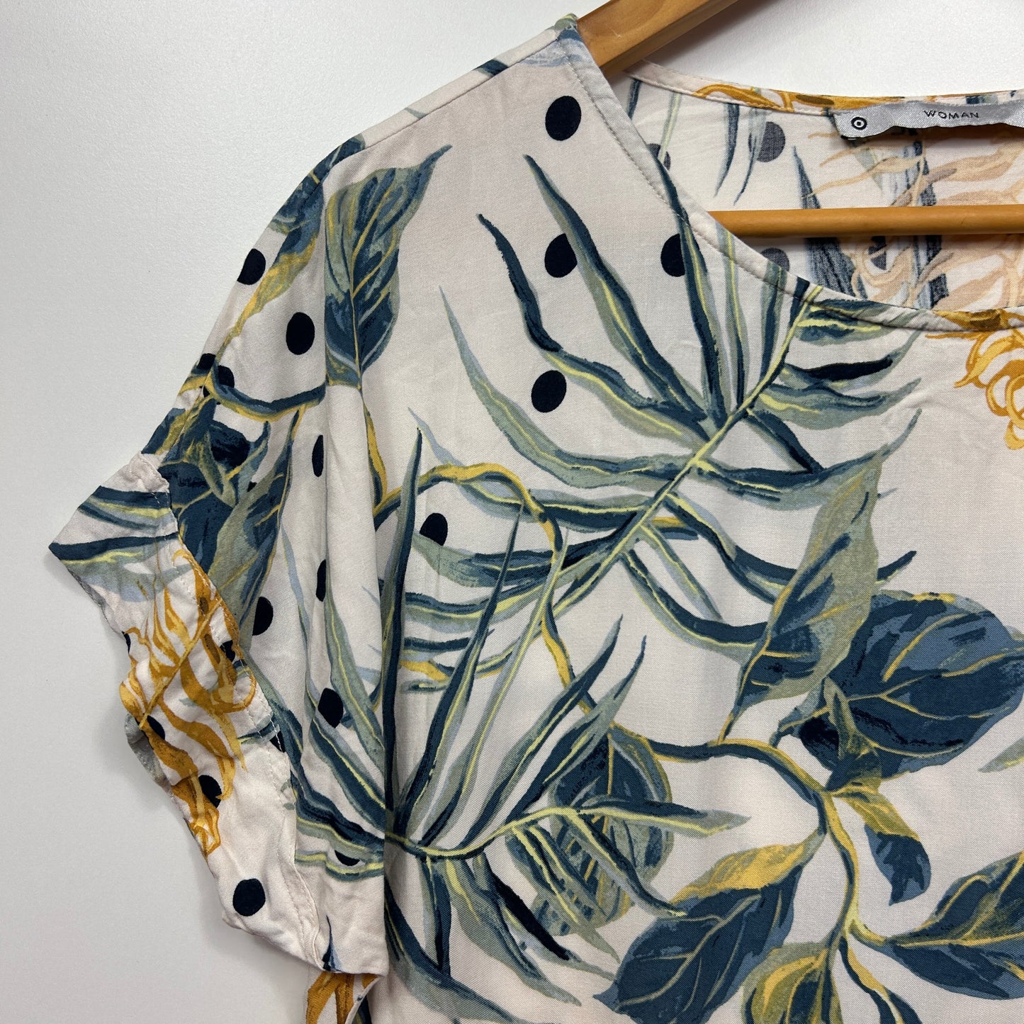 Target Top Size 16 Floral Short Sleeve Viscose