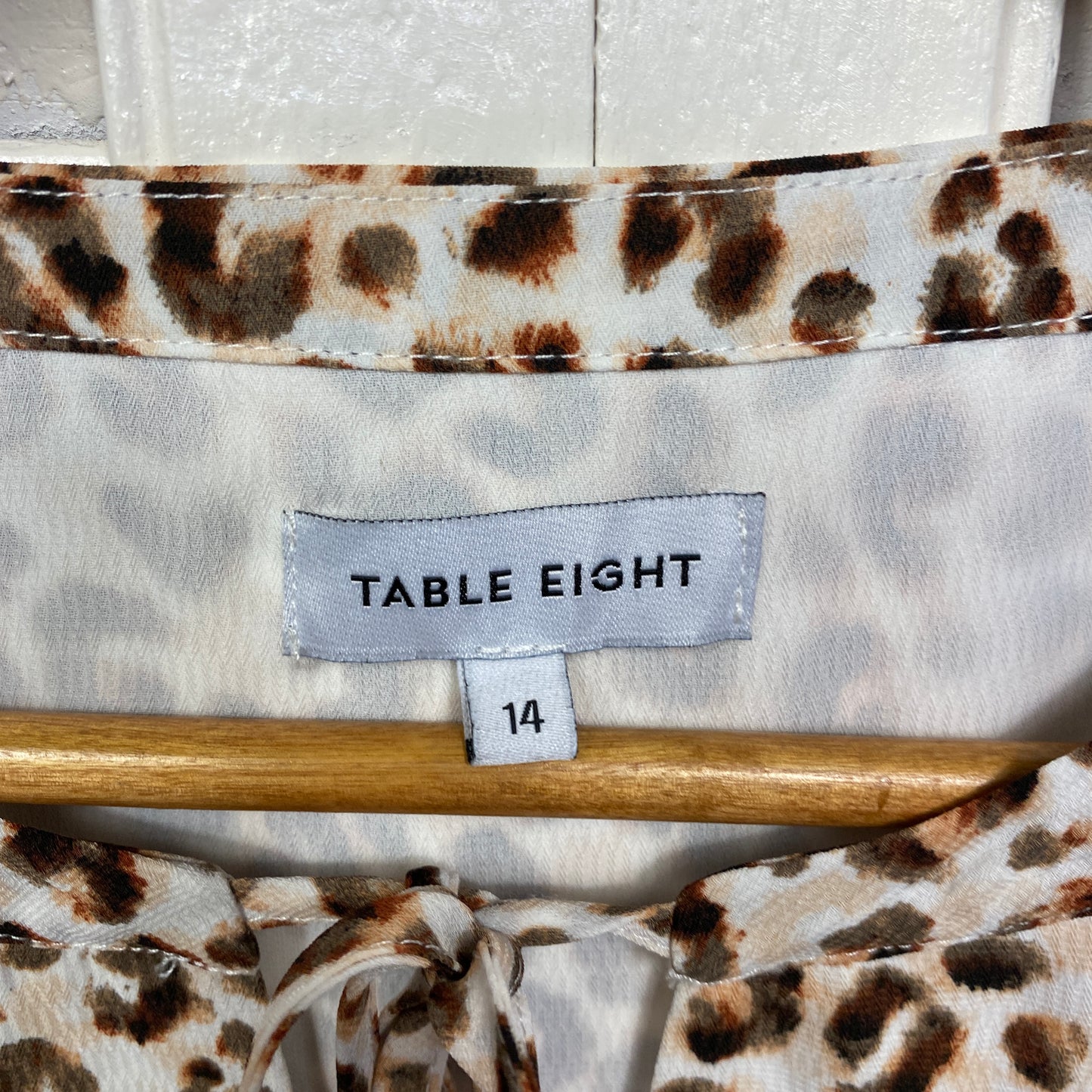 Table Eight Top Size 14 Short Sleeve Animal Print Lined