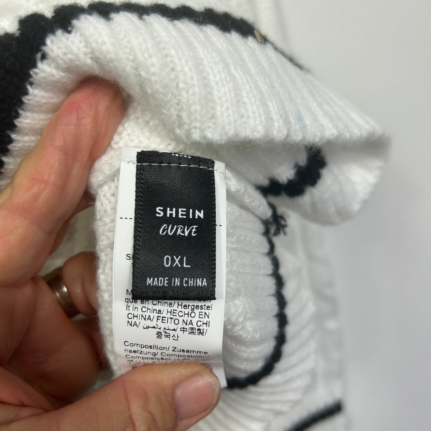 Shein White Cable Knit Cropped Jumper - Size 0XL