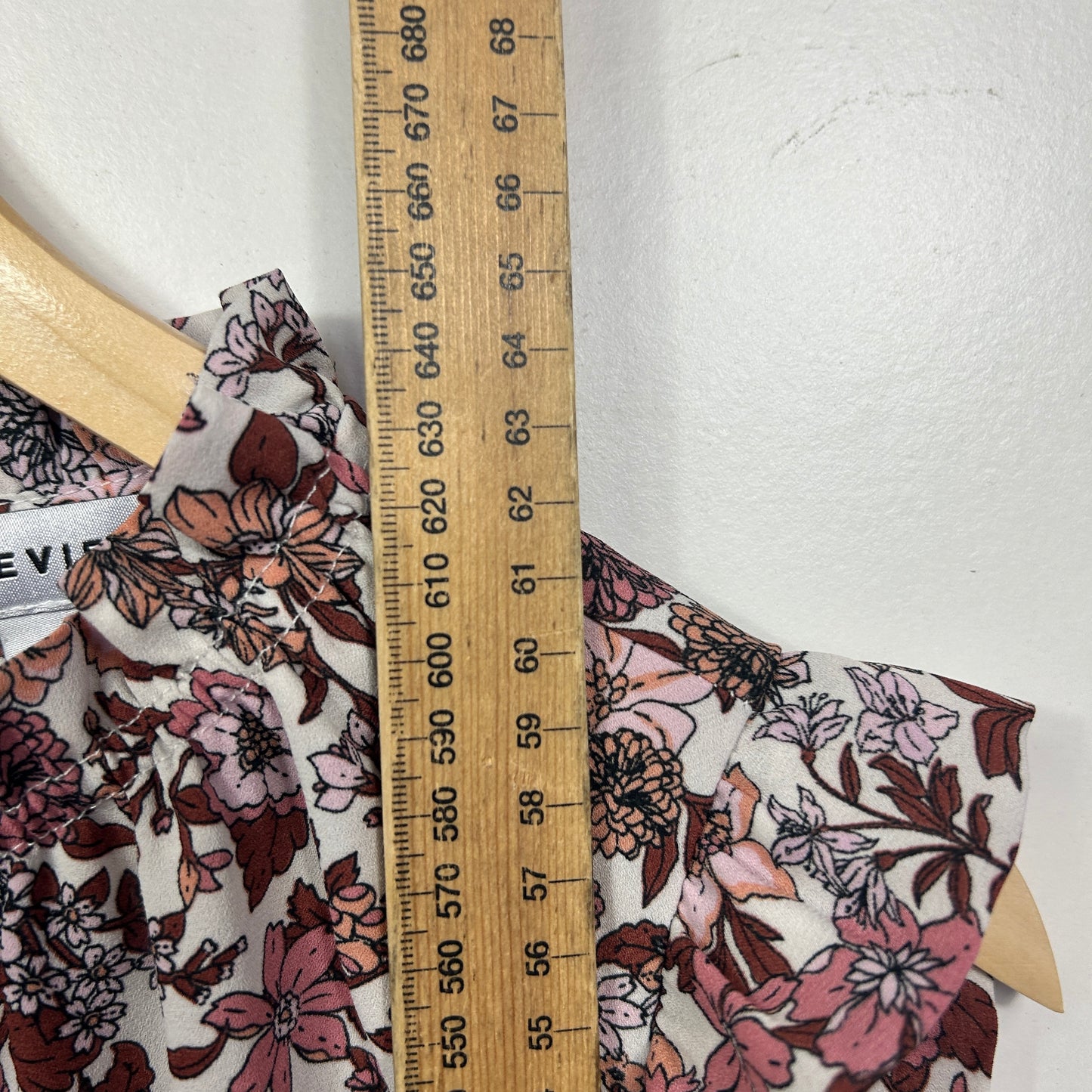 Preview Floral Sleeveless Top - Size 18